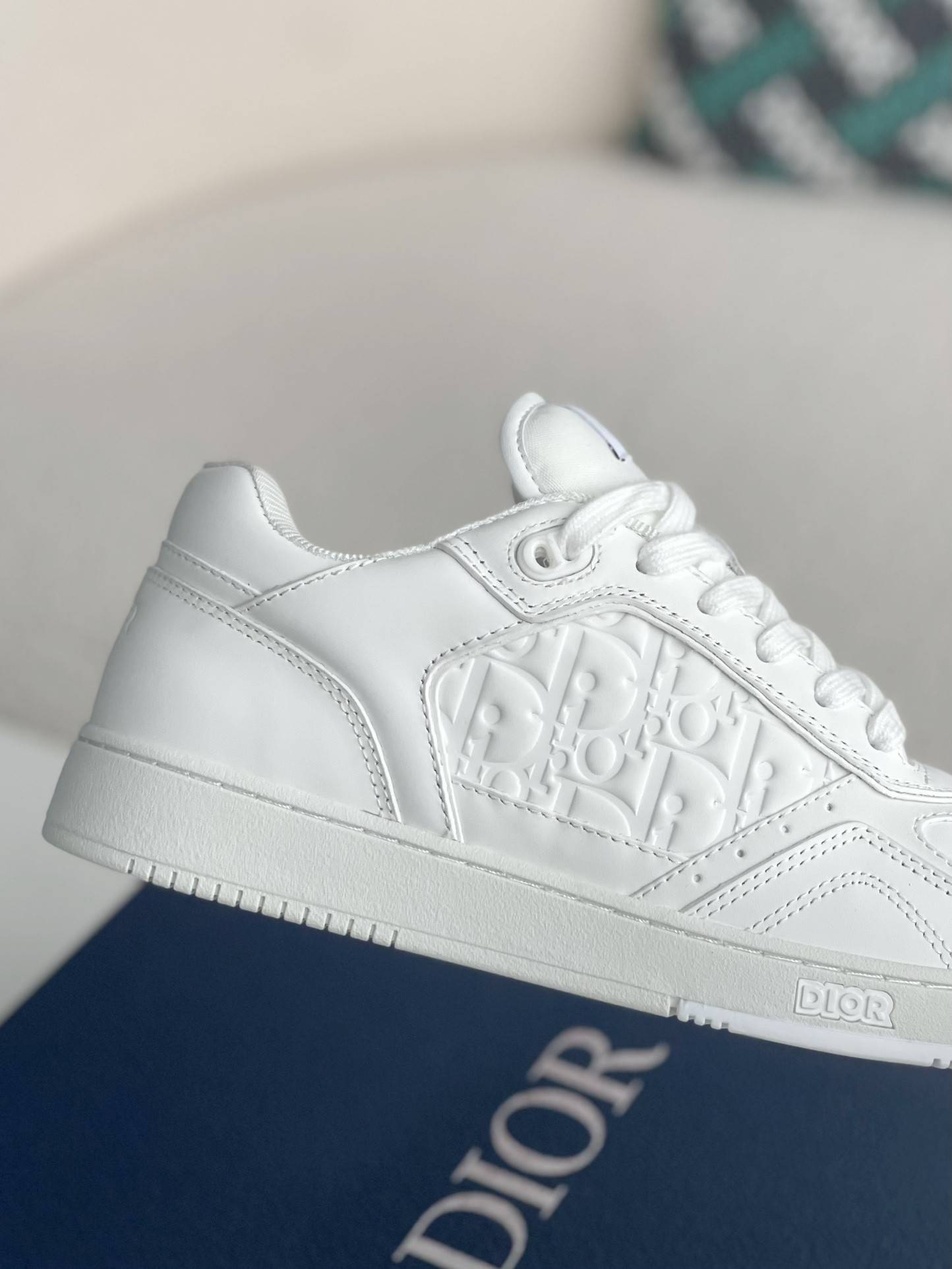 D*OR New B27 Sneaker