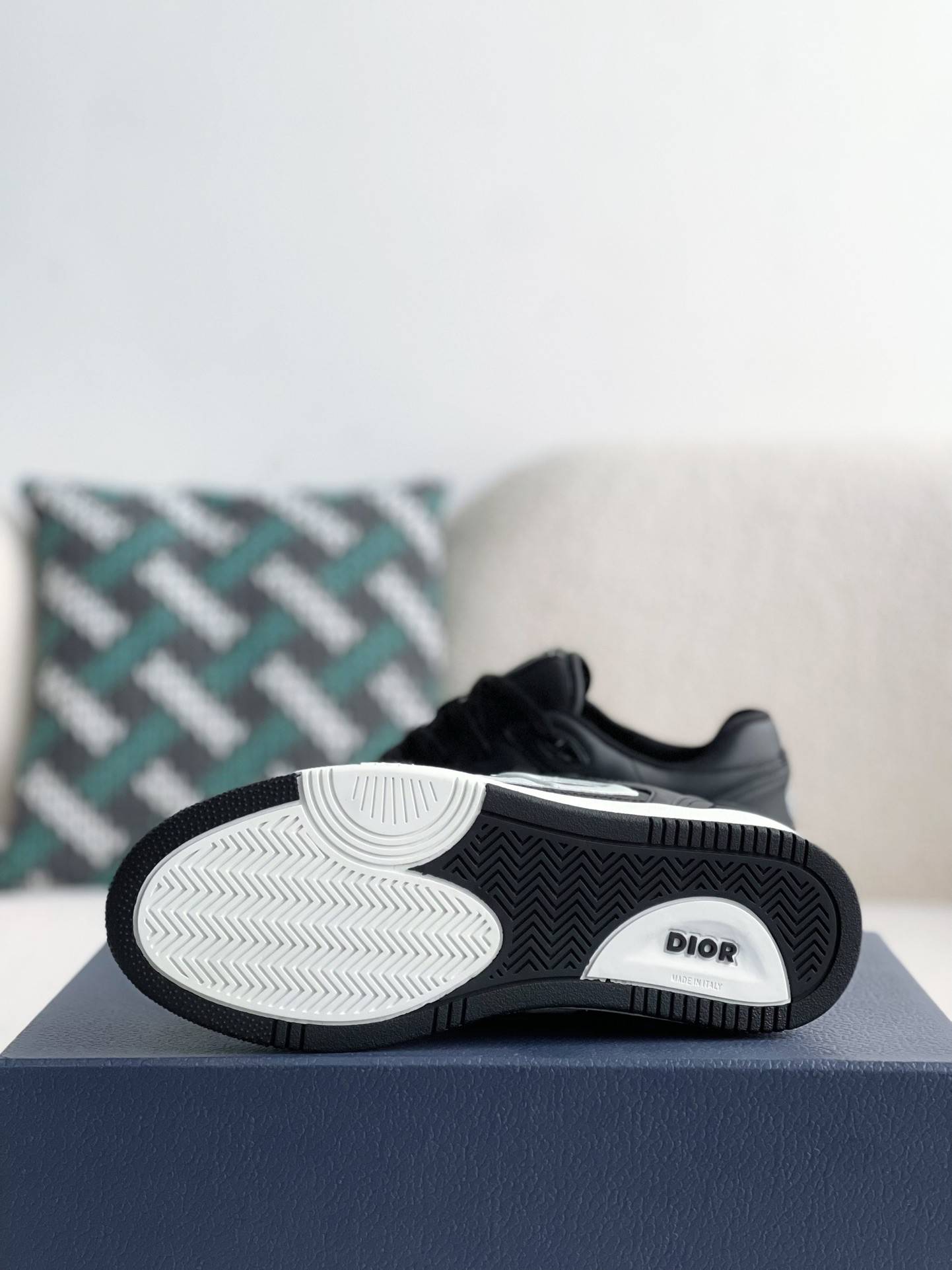 D*OR B57 Sneakers
