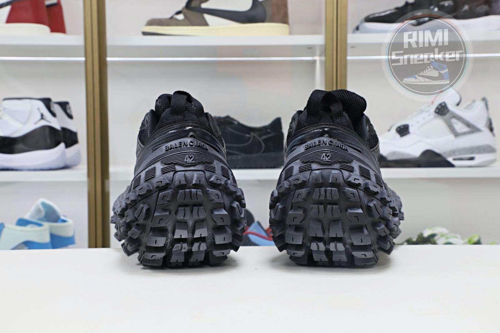 Balenciaga BLGA