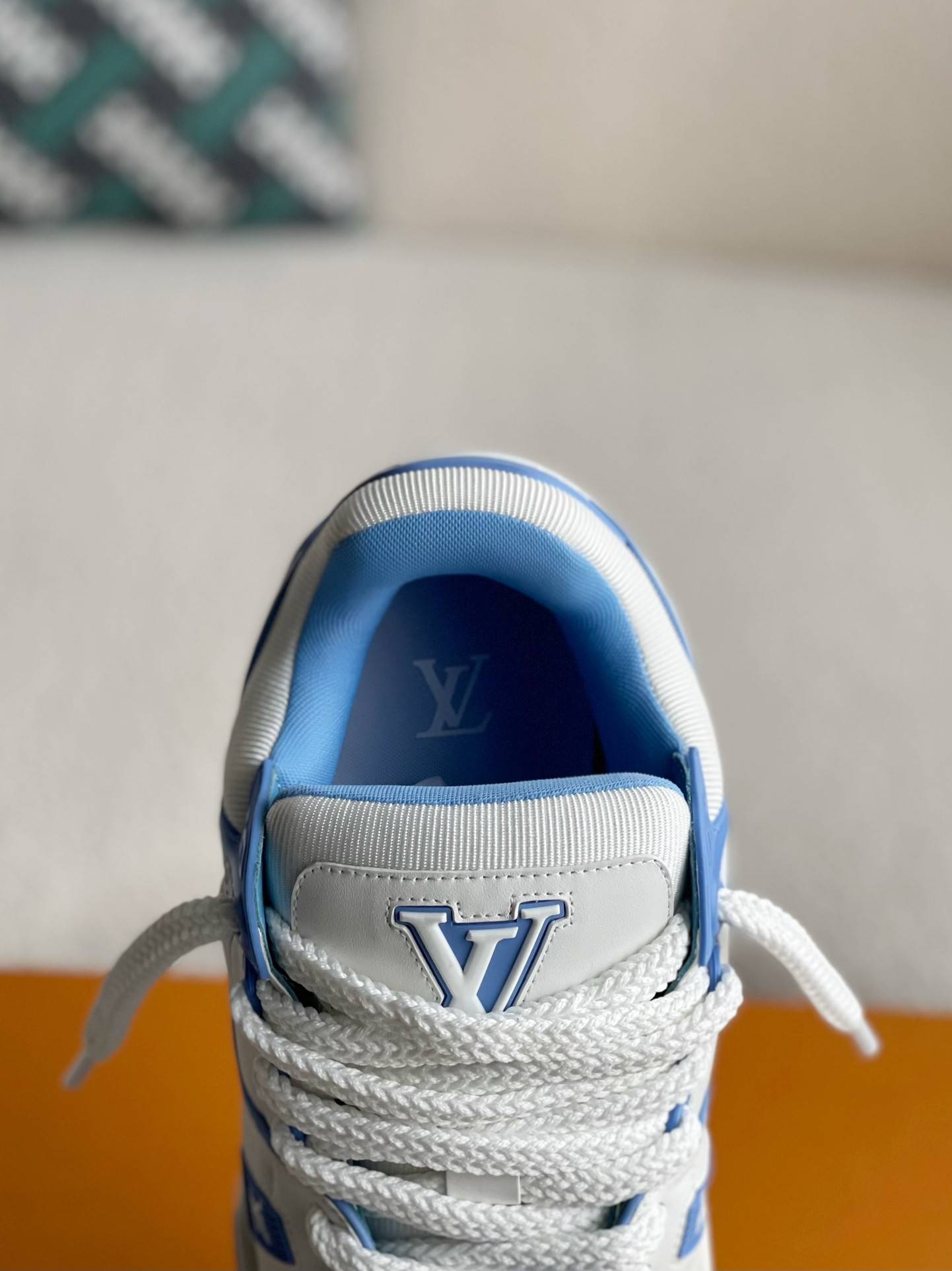 L*V TRAINER MAXI  SNEAKERS
