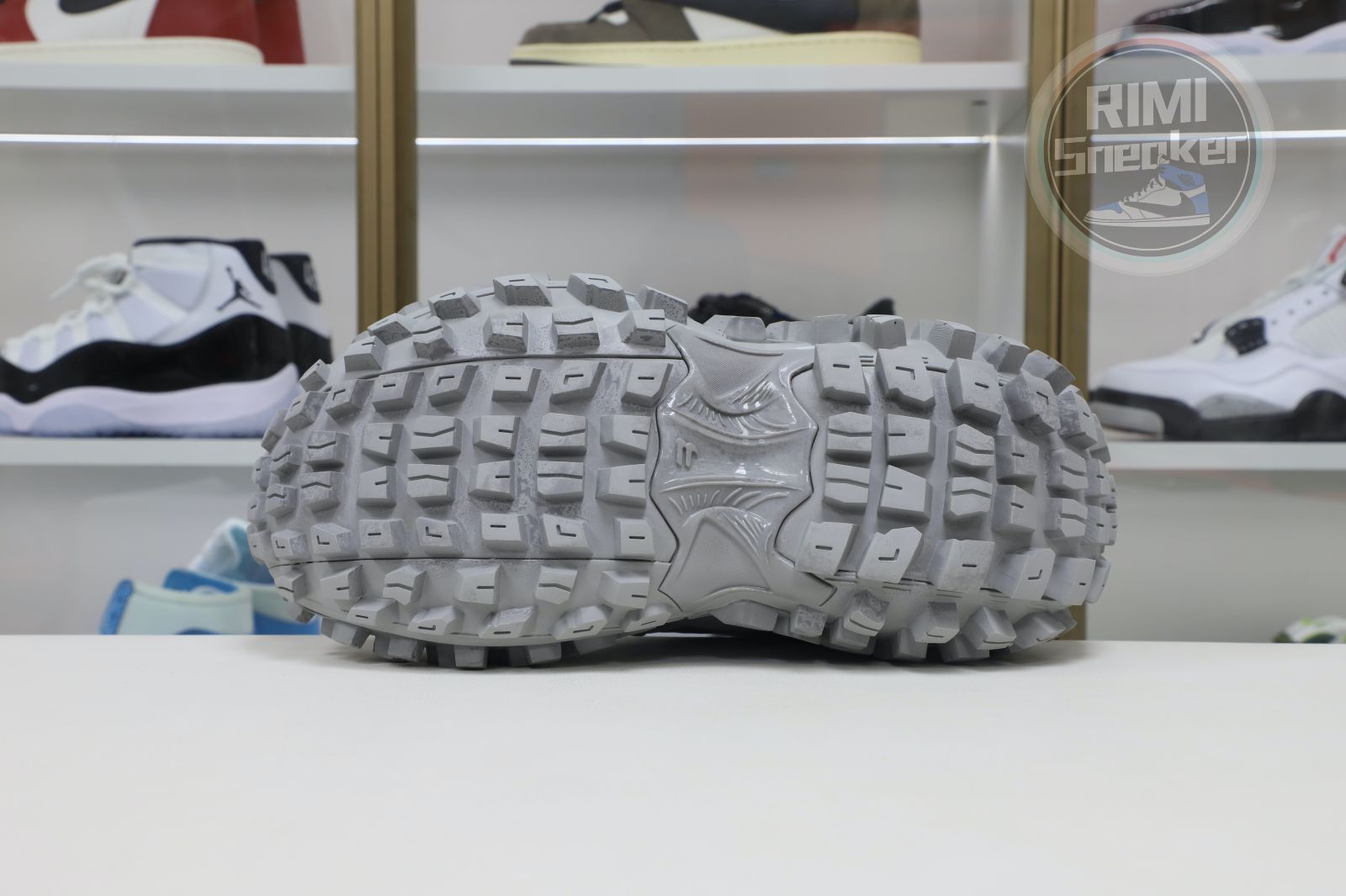 Balenciaga  BLGA