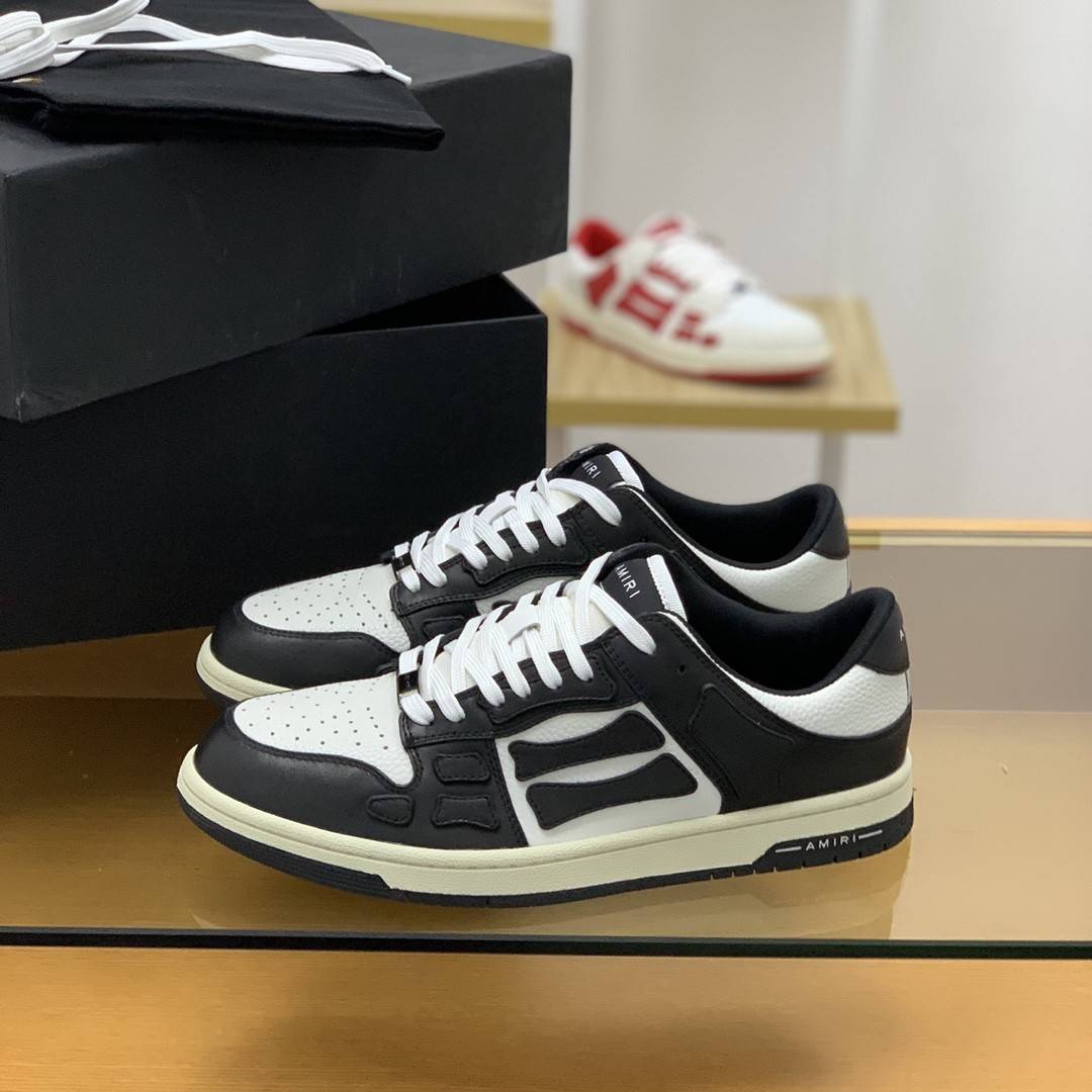 A*RI Bone Sneakers
