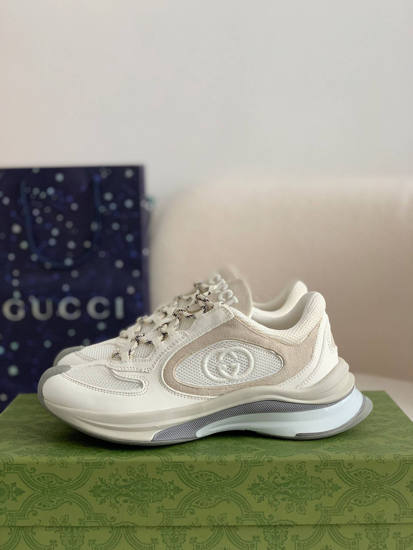 GU*IRun Series Sneakers