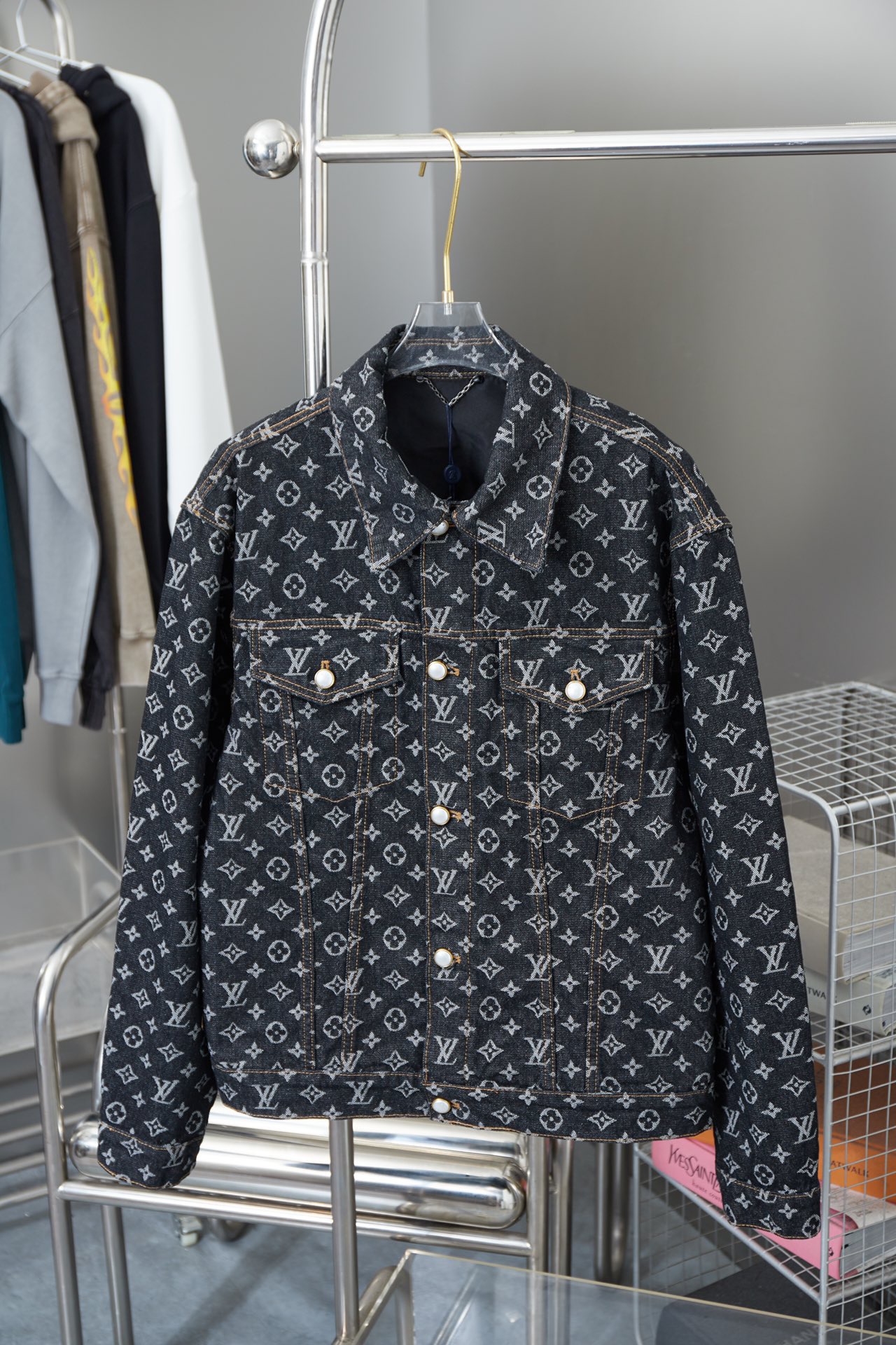 L*V x FA Monogram