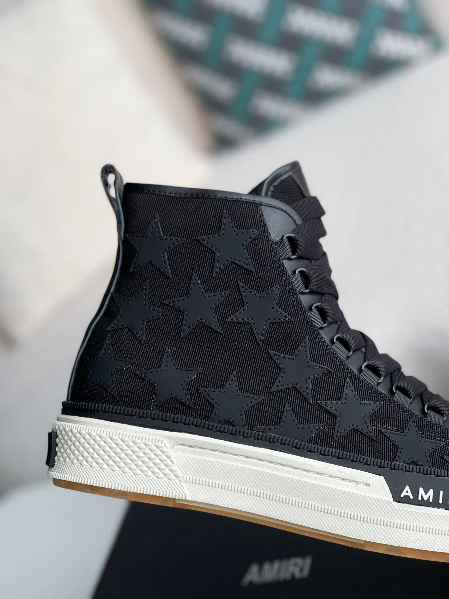 A*RI Sneakers High