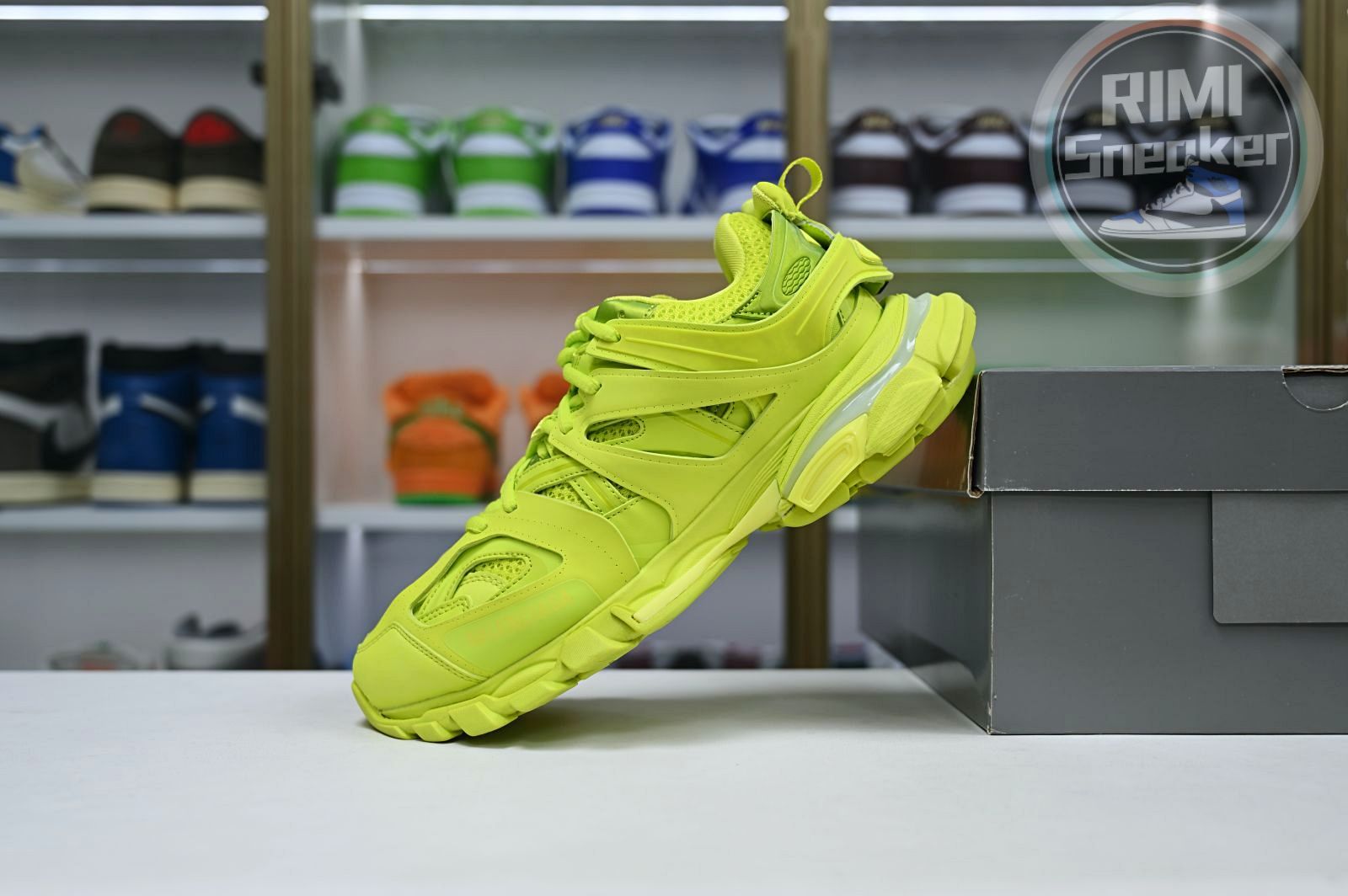 Balenciaga BLGA Track（LED）