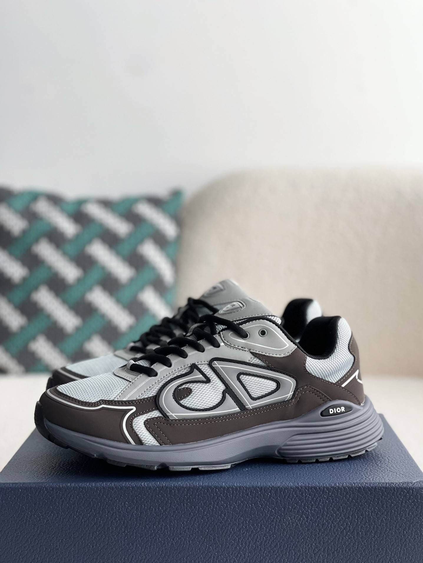 D*OR B30 New Sneaker