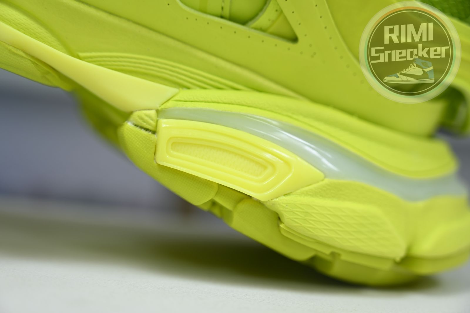 Balenciaga BLGA Track（LED）