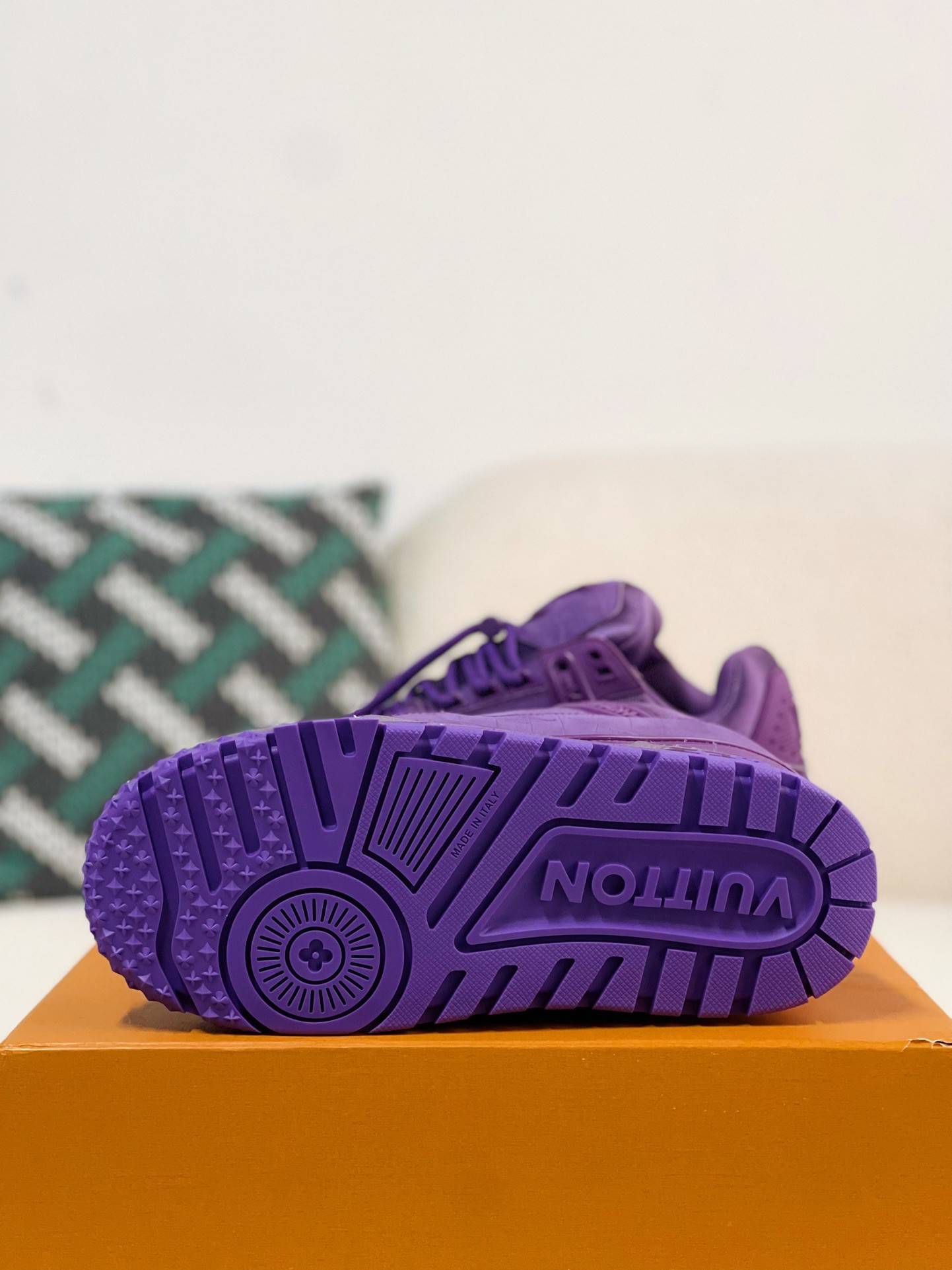 L*V TRAINER MAXI  SNEAKERS