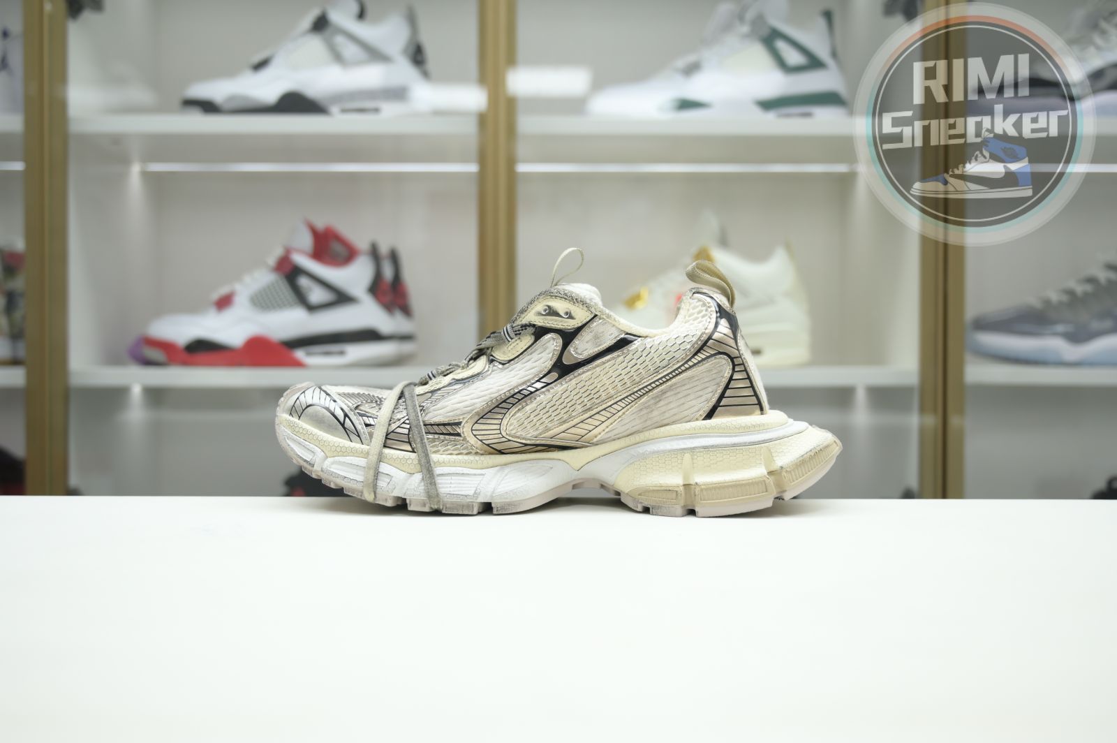 Balenciaga  BLGA