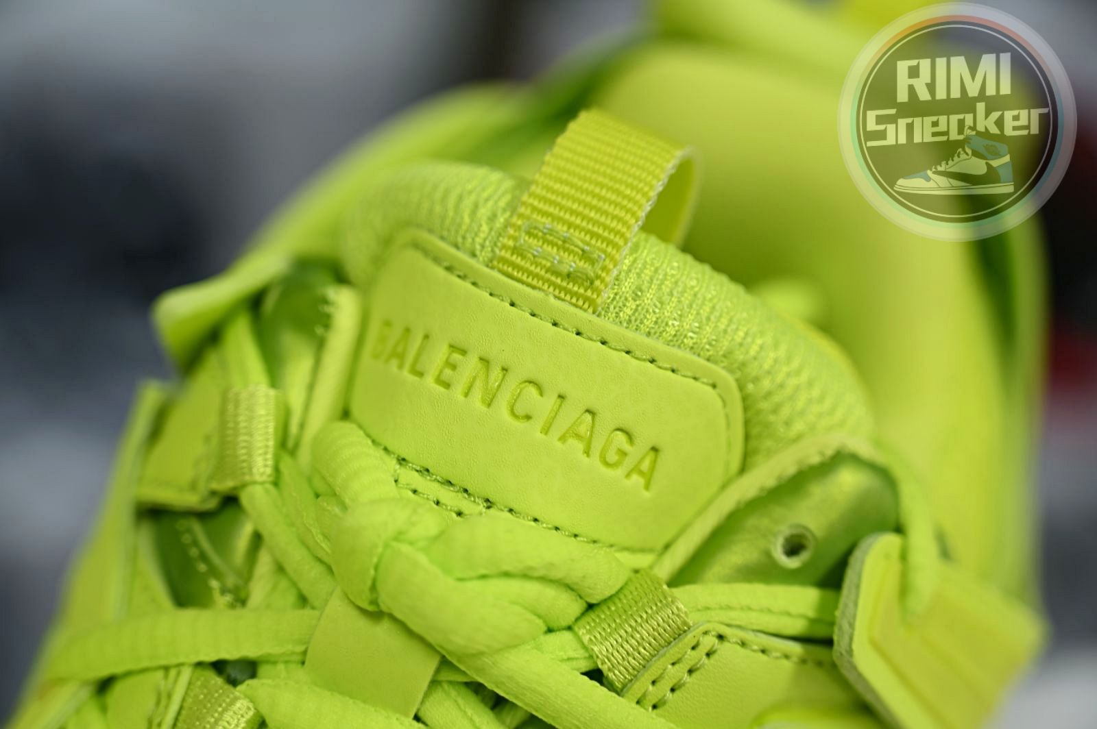 Balenciaga BLGA Track（LED）
