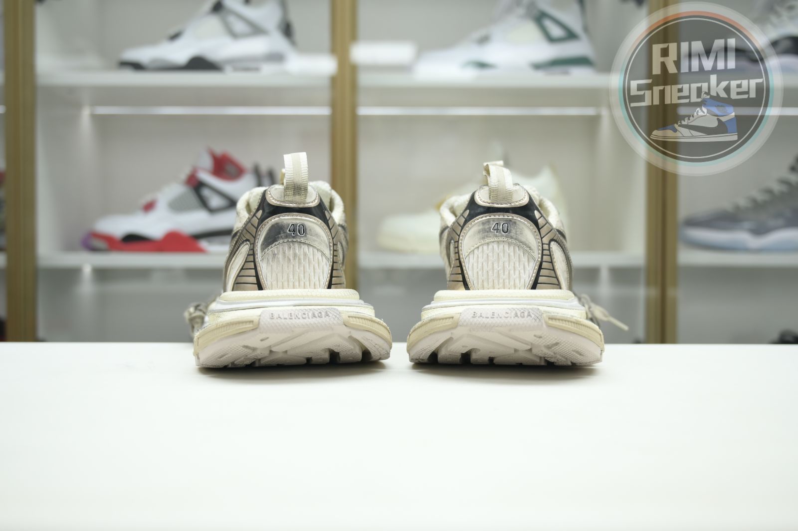 Balenciaga  BLGA