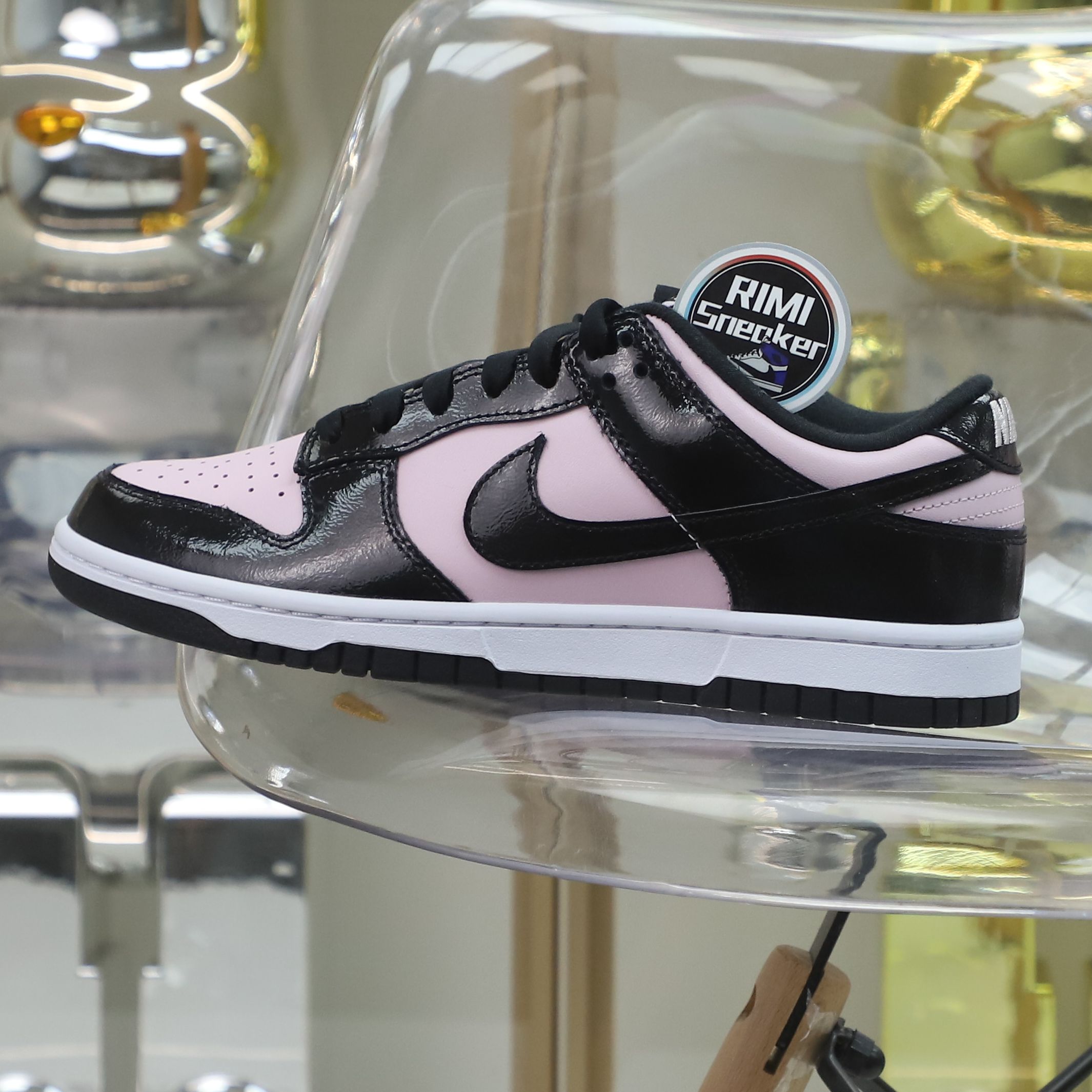 Nike Dunk Low ESS