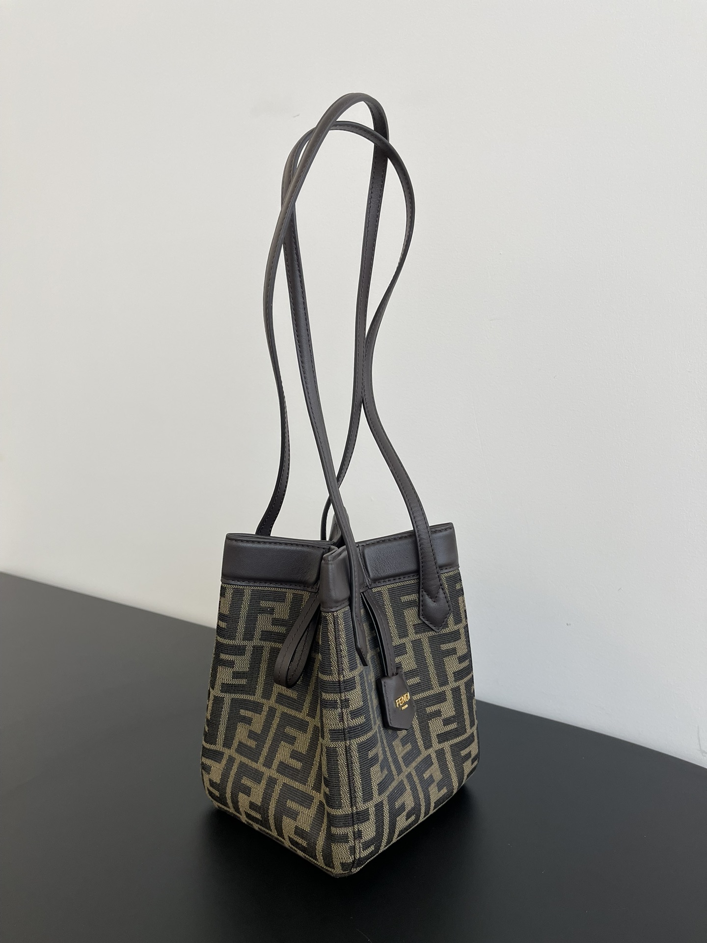 Fendi Mini Size Old Flower Latest Flow Origami Magic Bag Size: 15cmx18.5x15cm