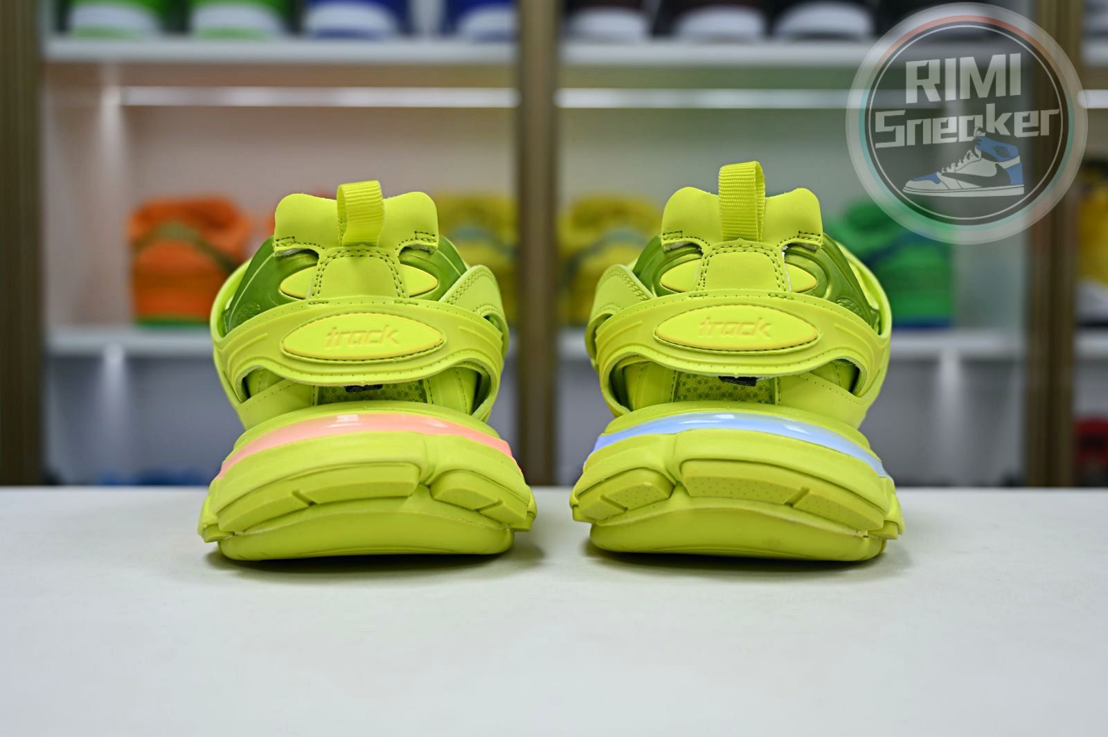 Balenciaga BLGA Track（LED）