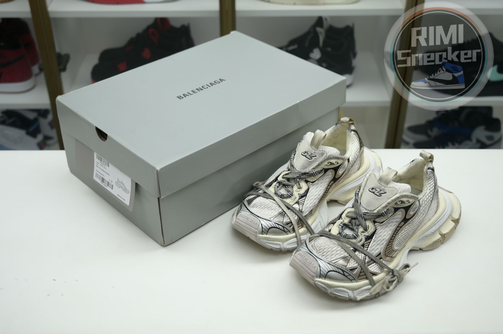 Balenciaga  BLGA