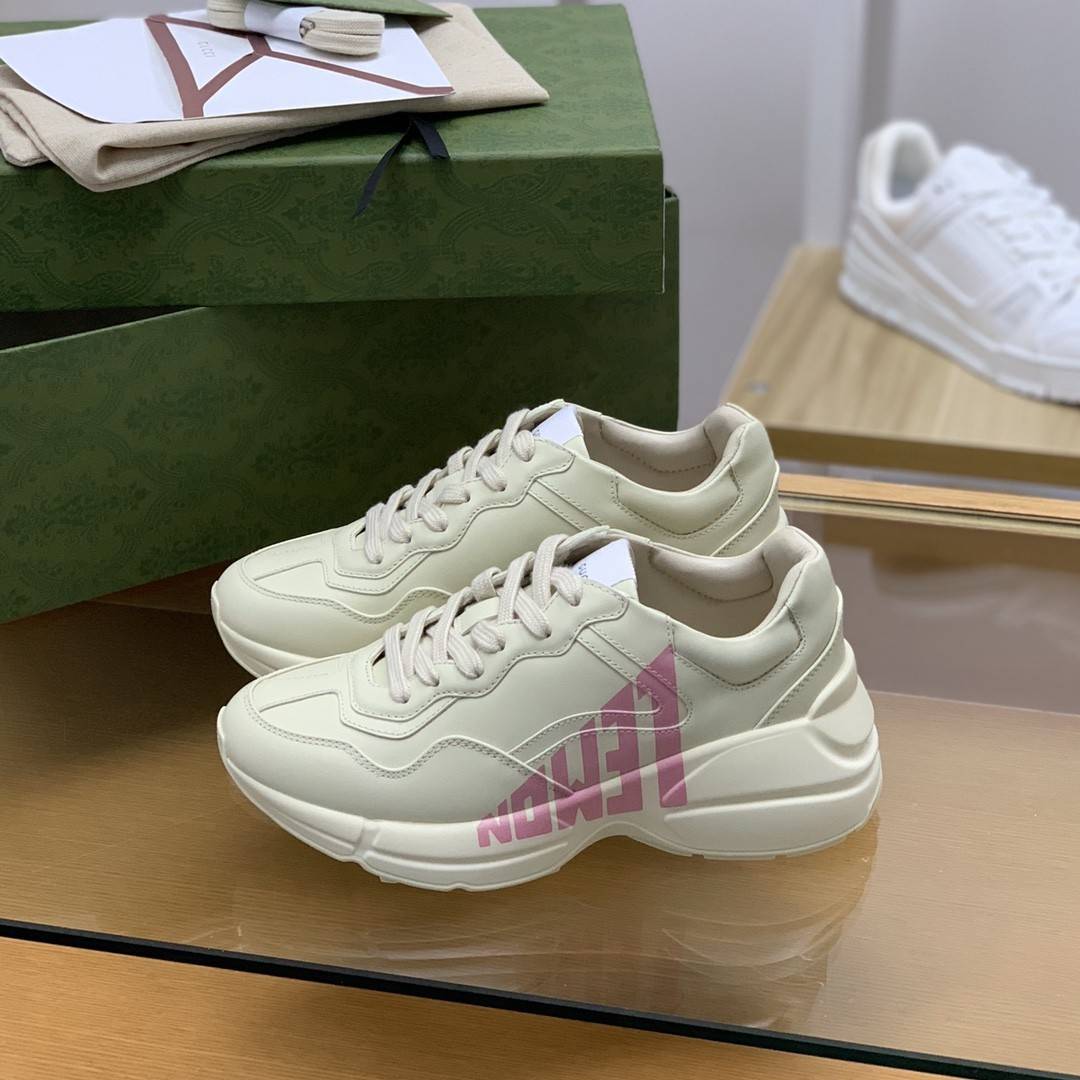 GU*IRetro Clunky Sneaker