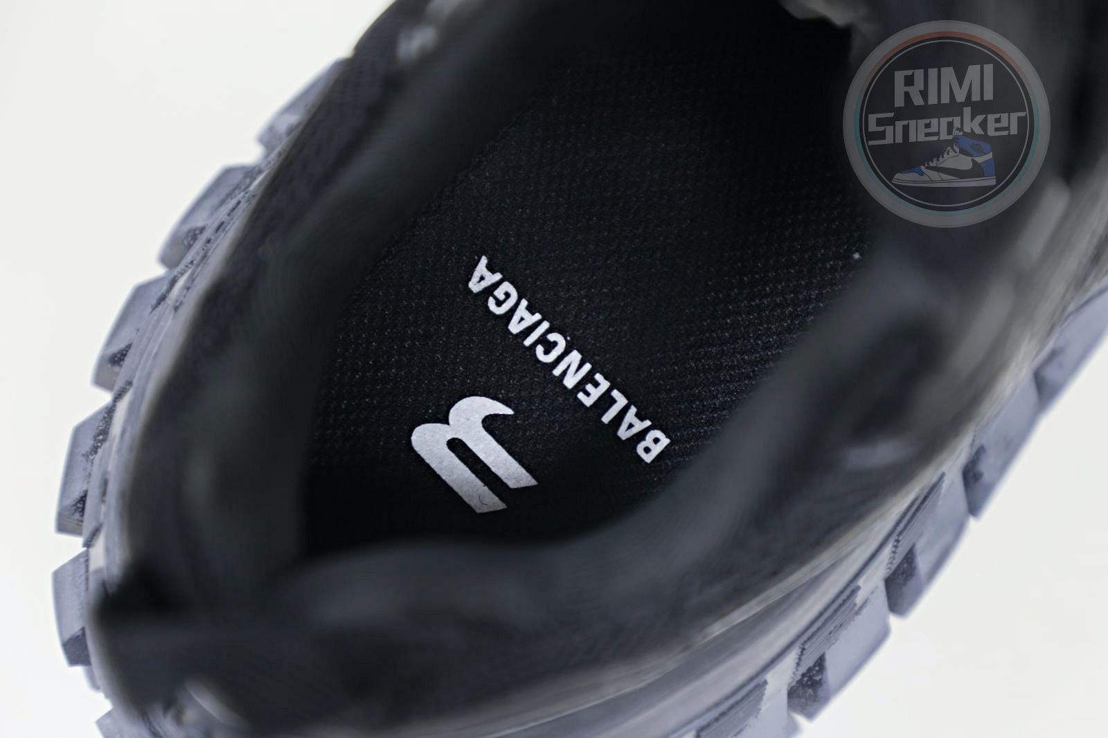 Balenciaga BLGA