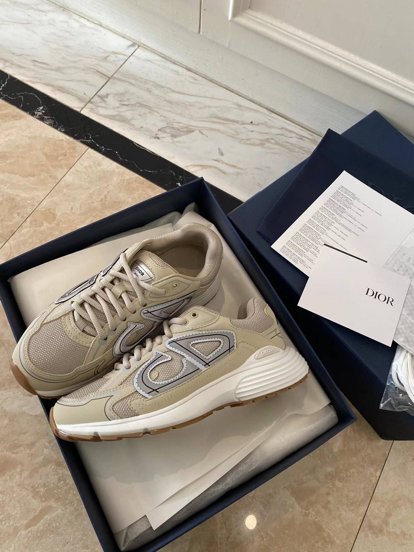D*OR NEW ARRIVAL B30 Clunky Sneaker