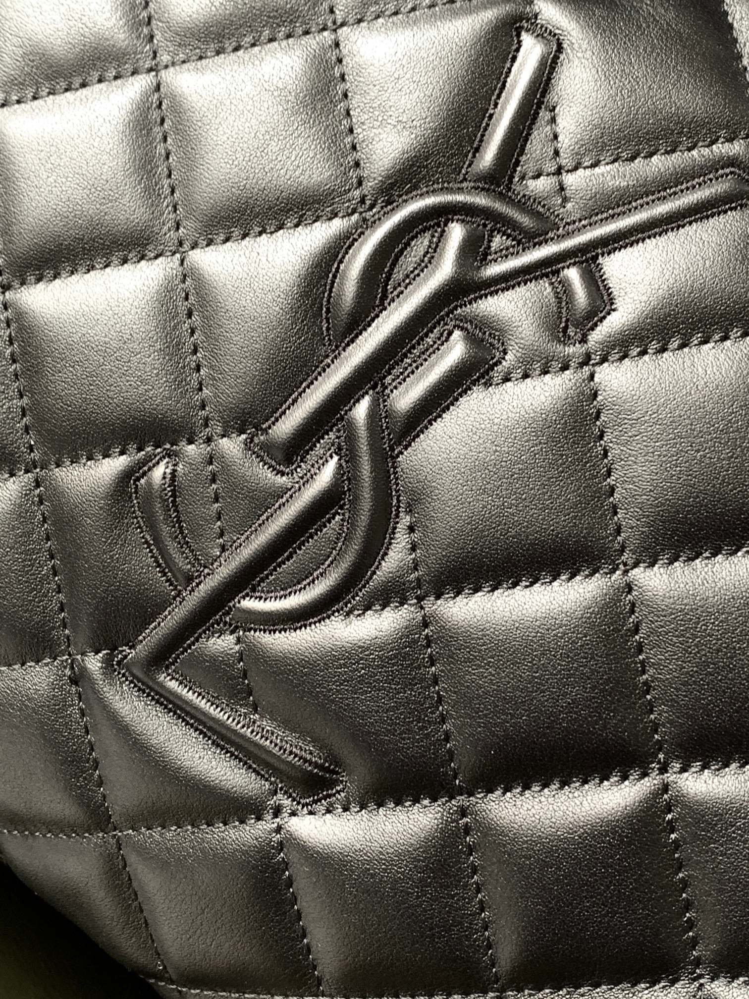 Y*L Giant Travel Bag