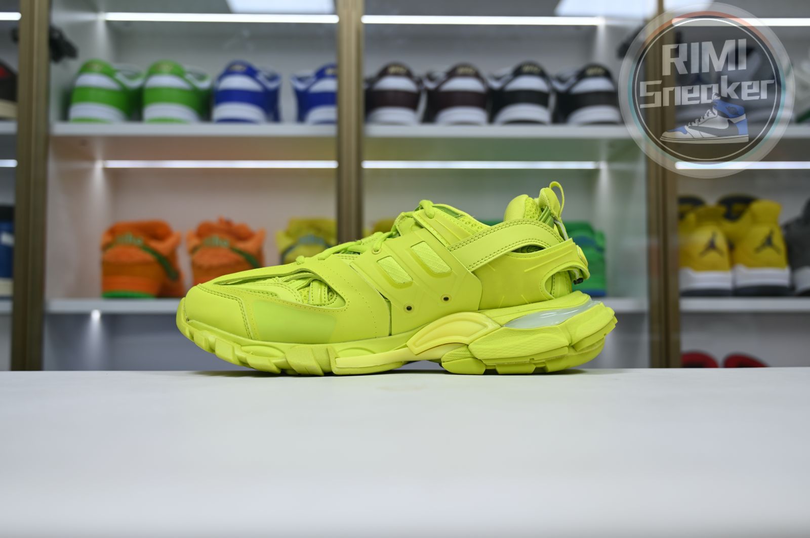 Balenciaga BLGA Track（LED）