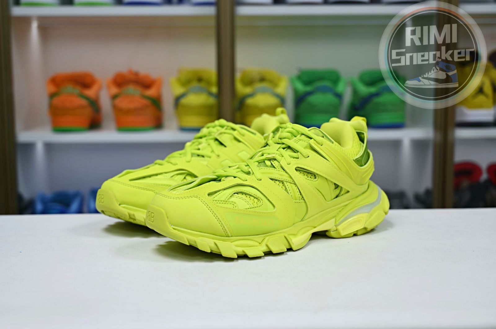 Balenciaga BLGA Track（LED）