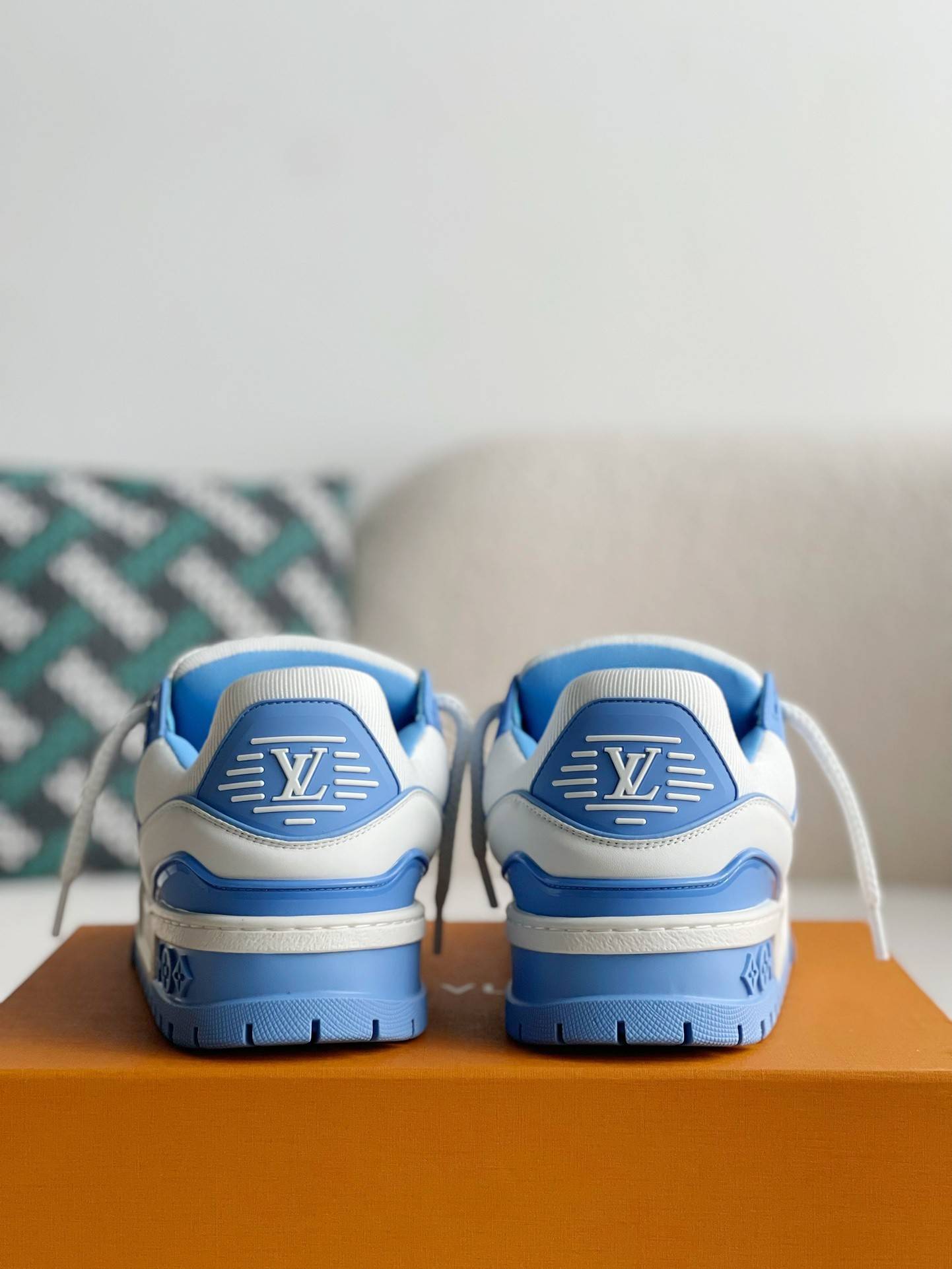 L*V TRAINER MAXI  SNEAKERS