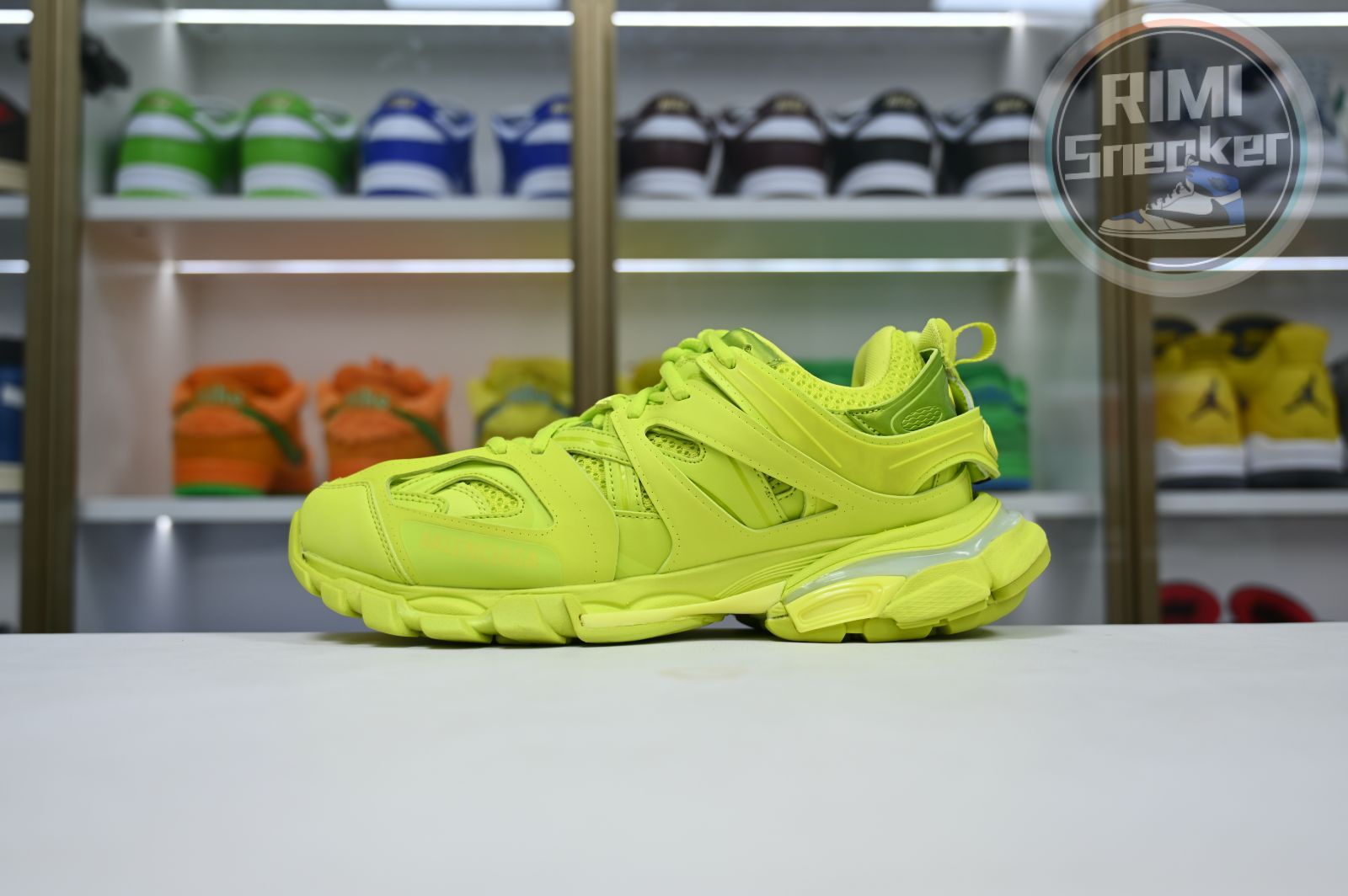 Balenciaga BLGA Track（LED）