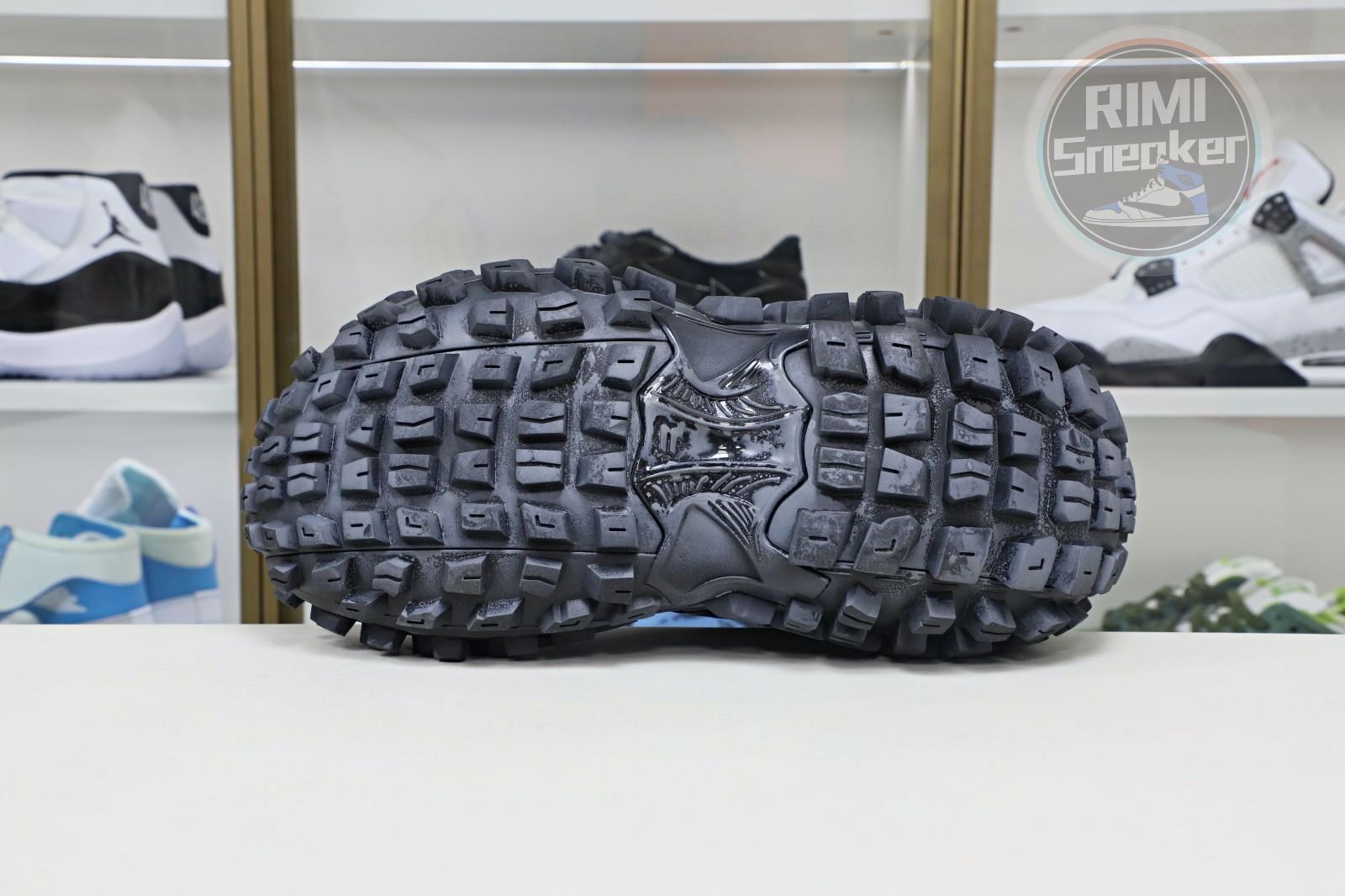 Balenciaga BLGA