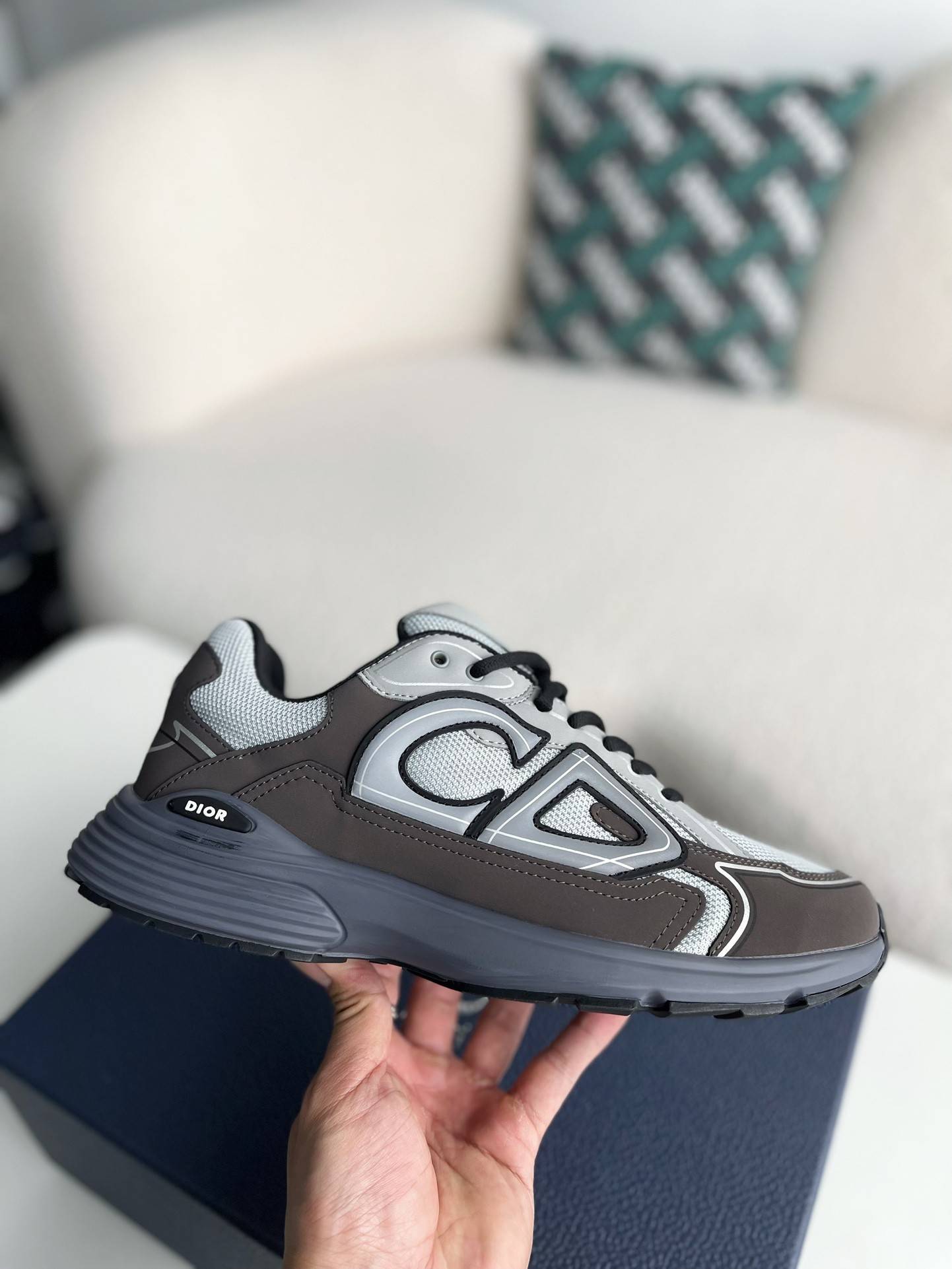 D*OR B30 New Sneaker