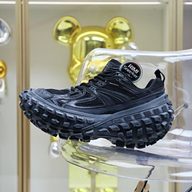 Balenciaga  BLGA