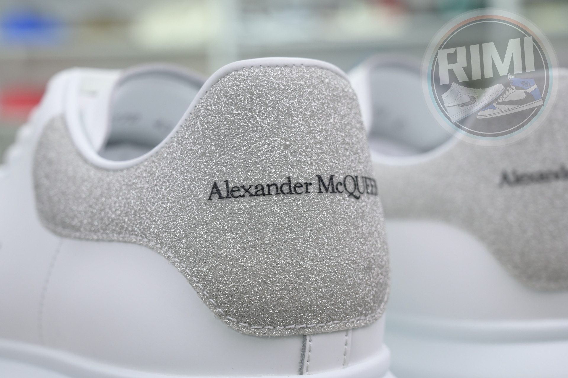 ALXNDER MC MCQUE*N