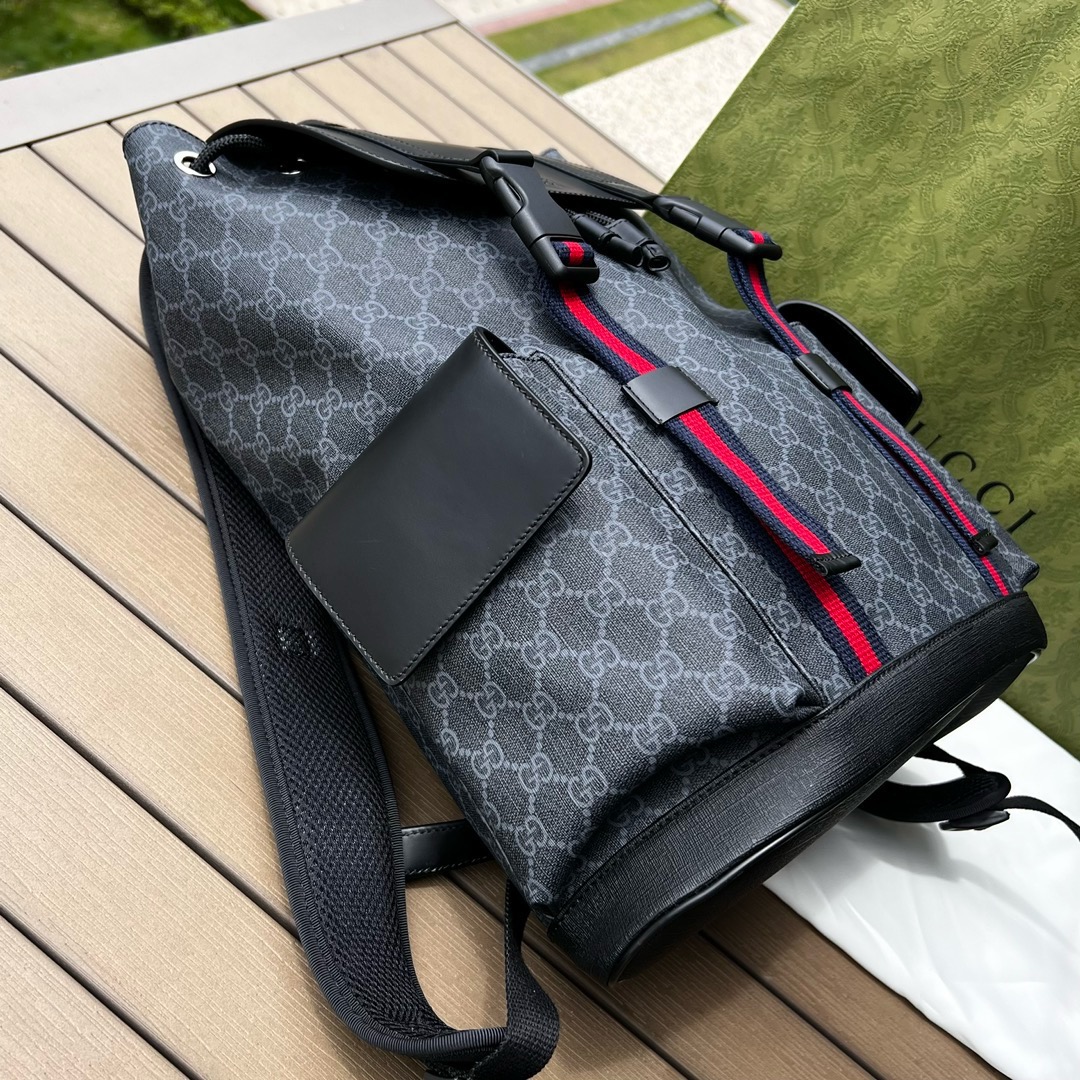 G*u*i backpack model: 495563. size: 34*42*16cm