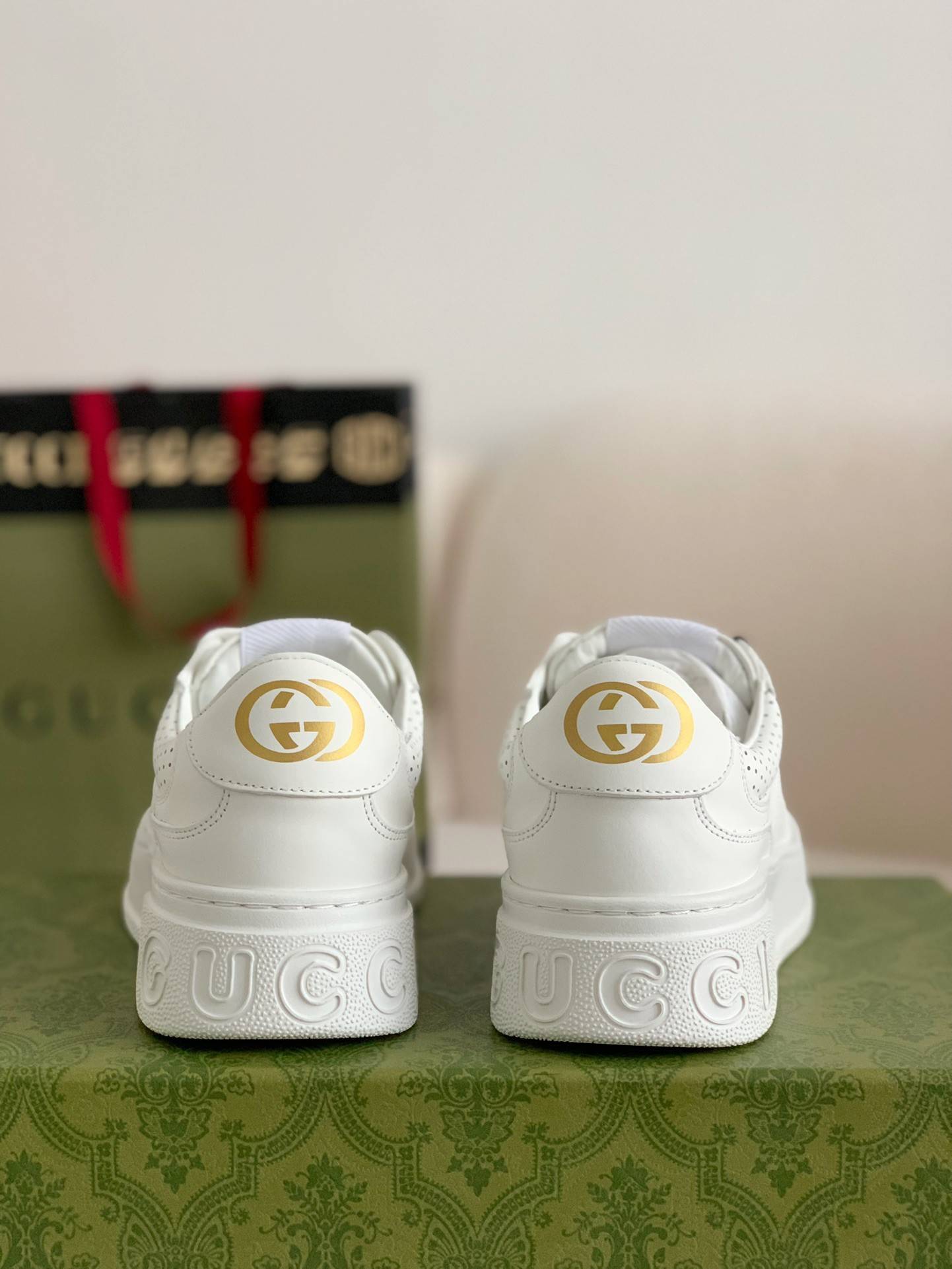 GU*Isneakers Cowhide