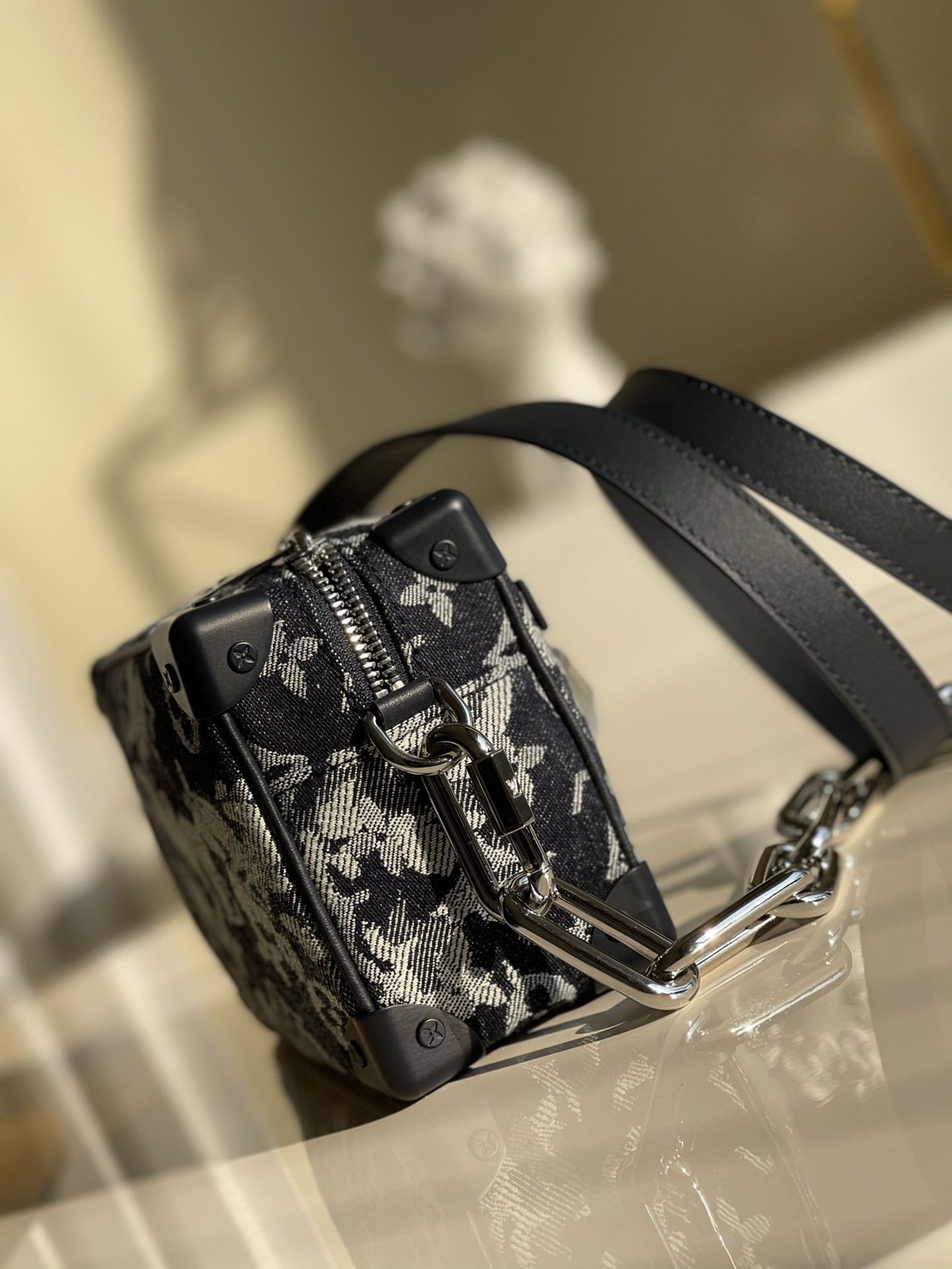 Lv Soft Trunk