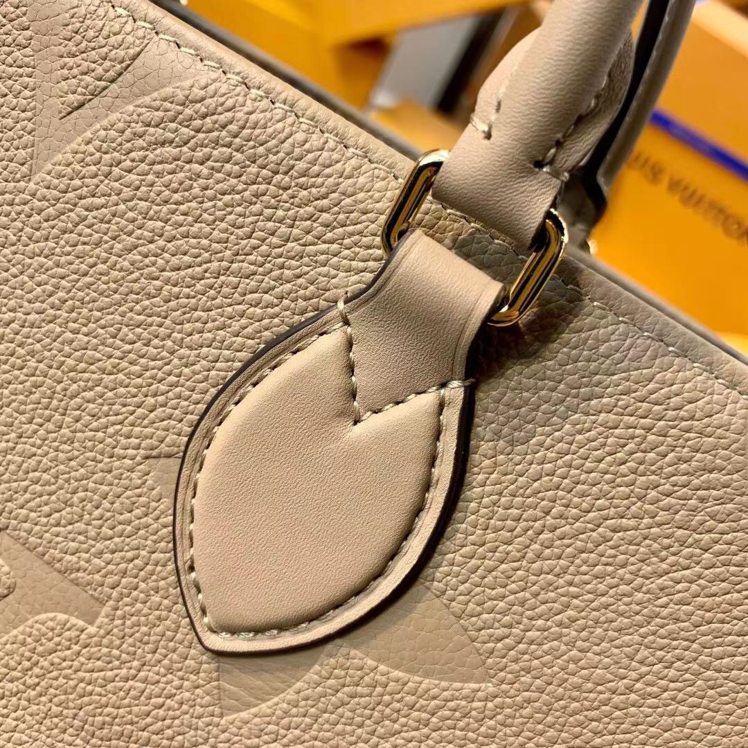Louis Vuitton Onthego Bag