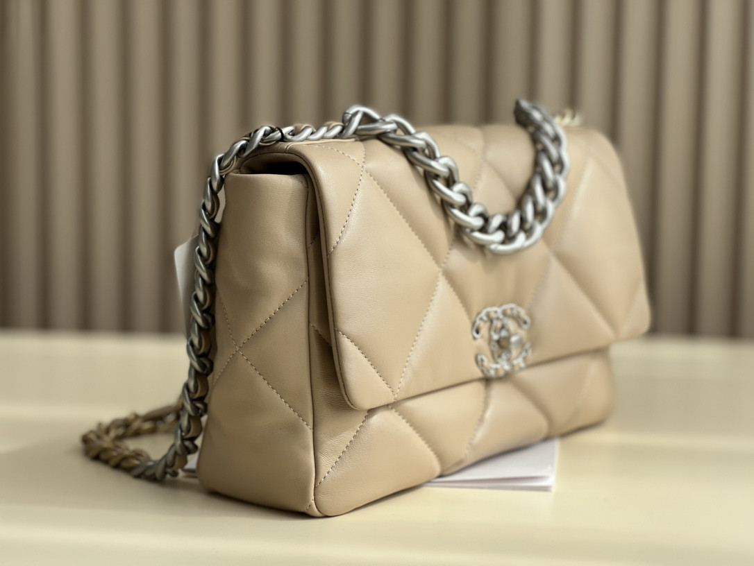 Chanle 19 Handbag