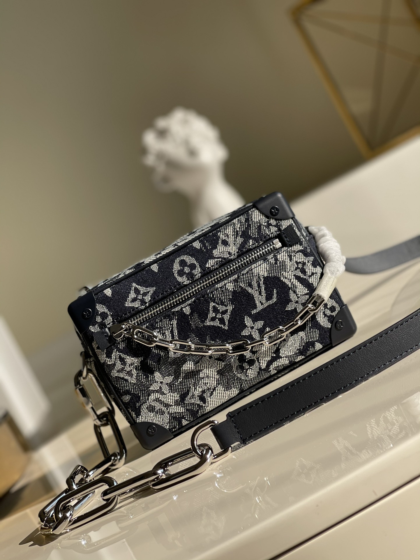Lv Soft Trunk