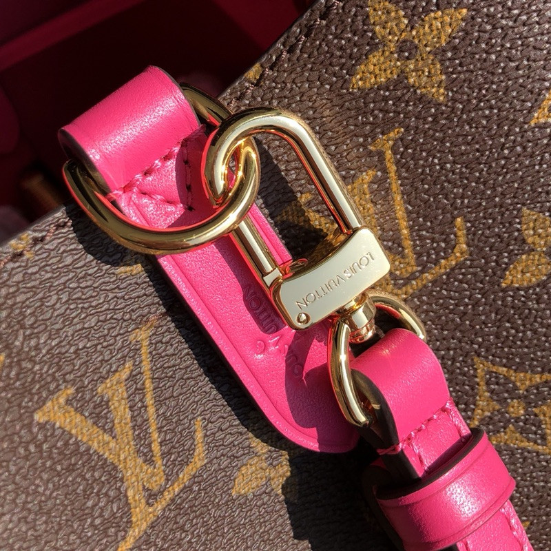 Louis Vuitton Néonoé Bag