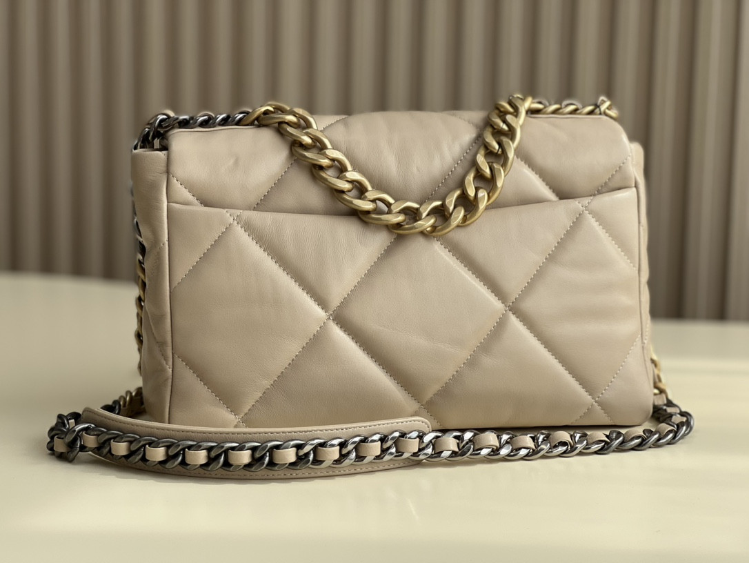 Chanle 19 Handbag
