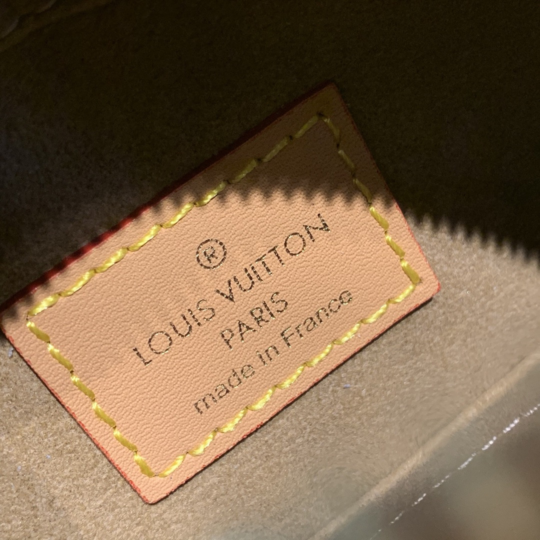 Lv Boite Chapeau