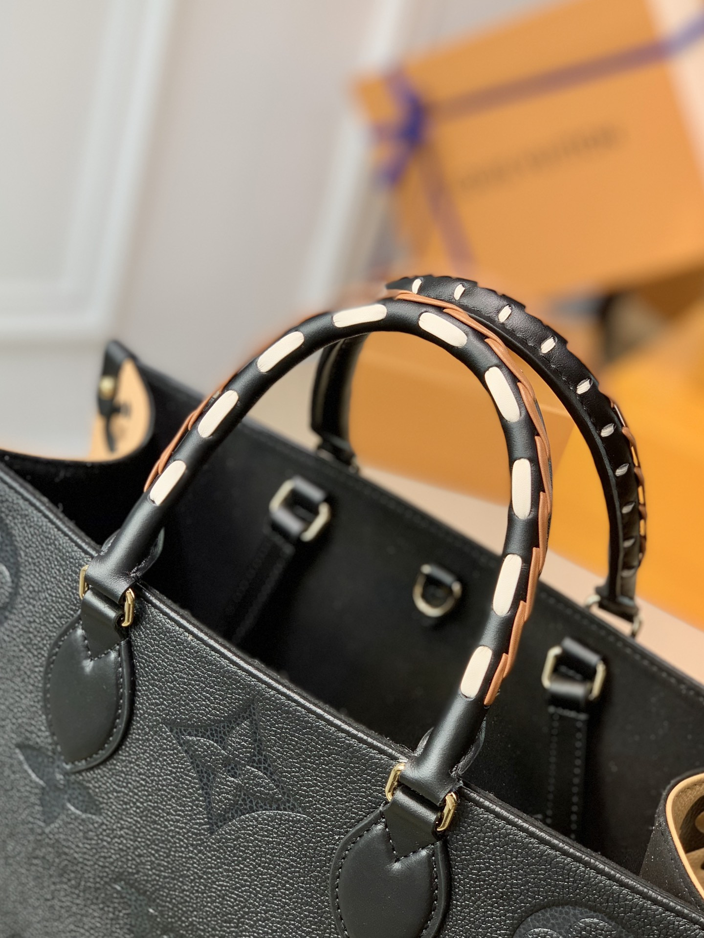Louis Vuitton Onthego Bag