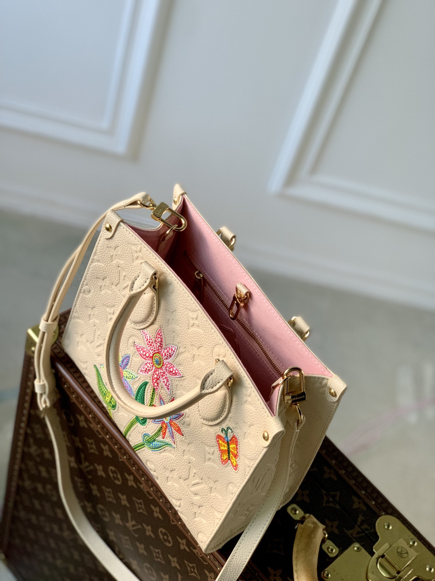 Louis Vuitton Onthego Bag