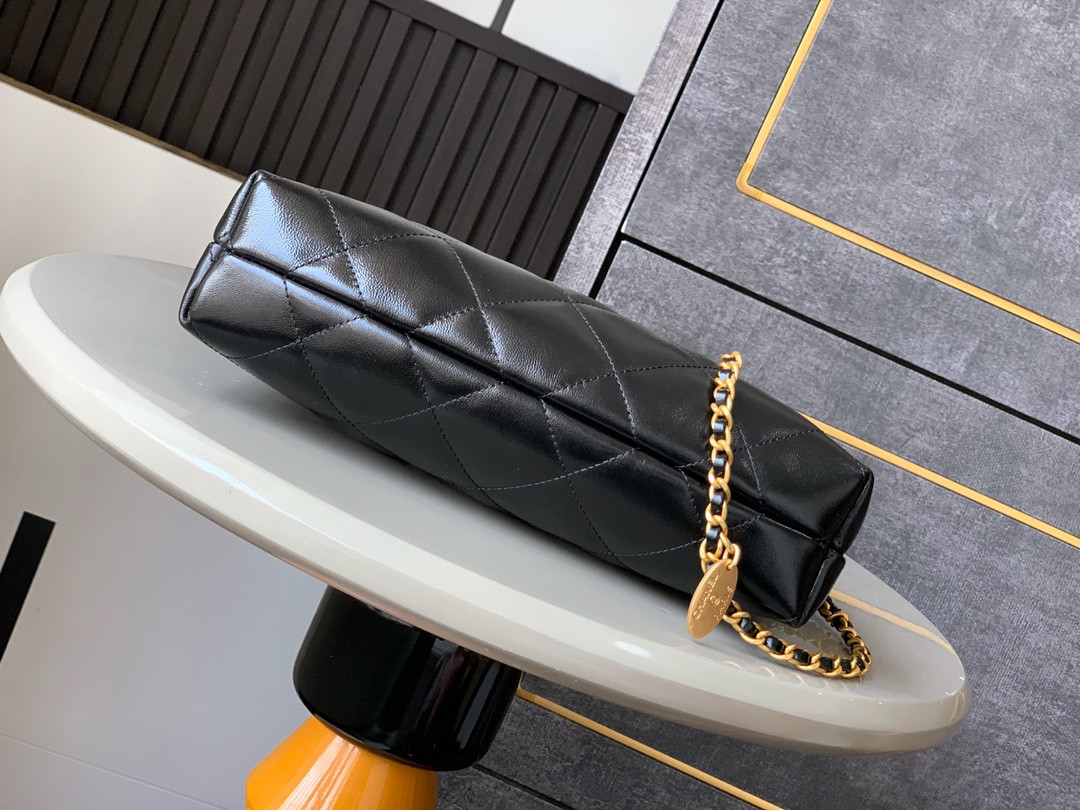 Chanel 25s Hobo Bag