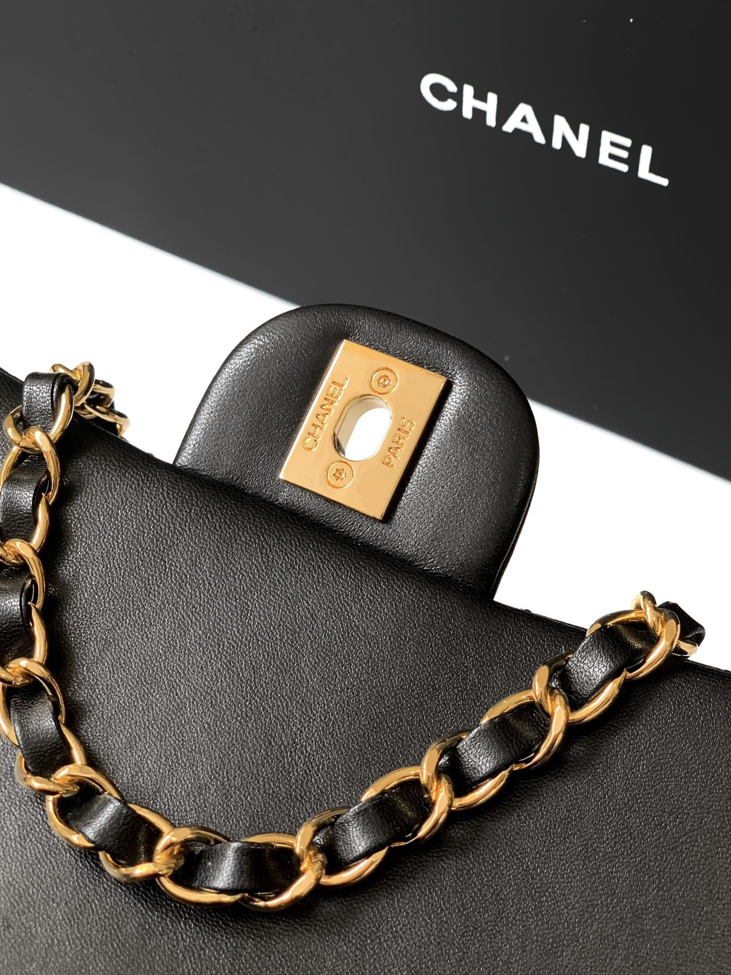 Chanel Cf Bag 20cm
