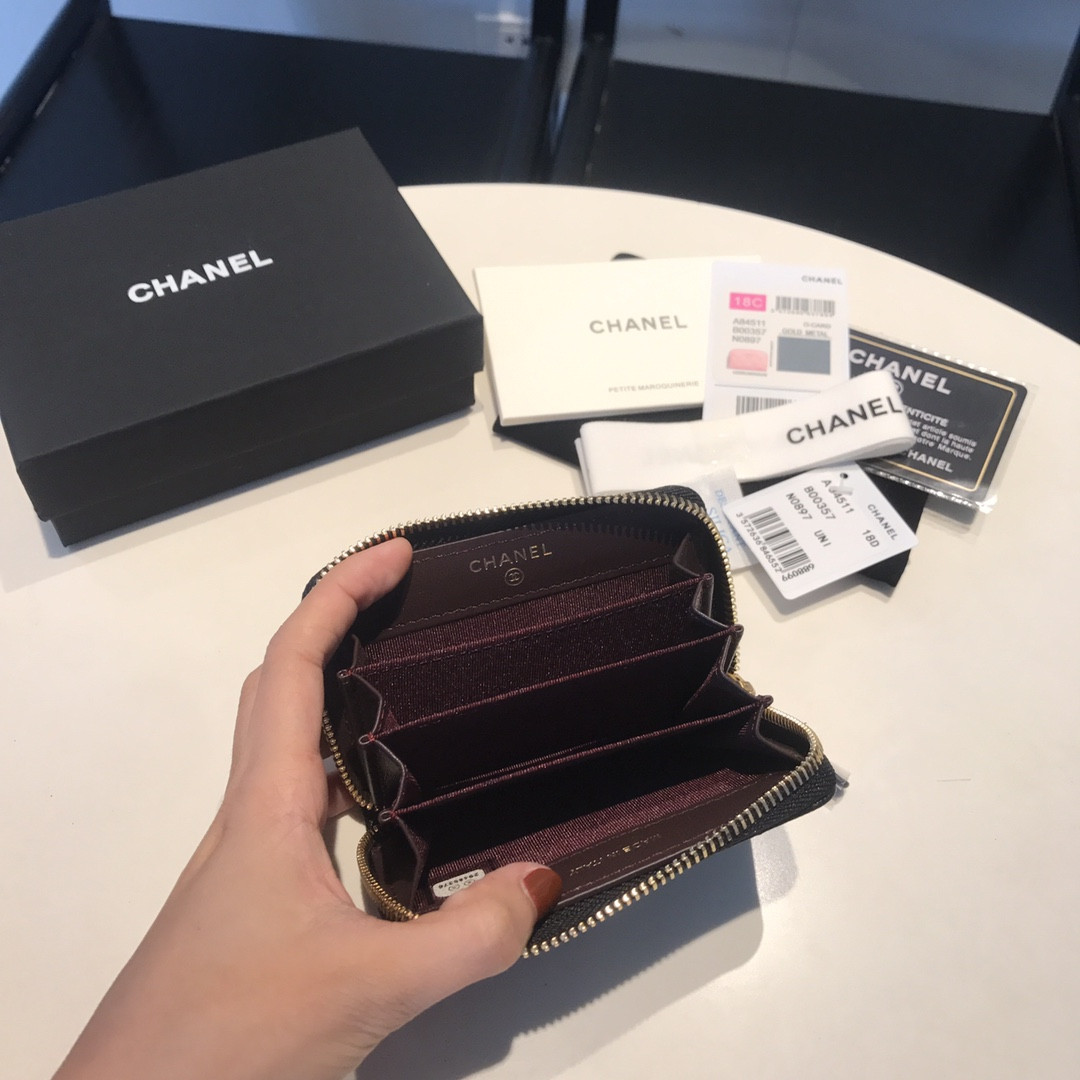 Chanle Zipped Wallet