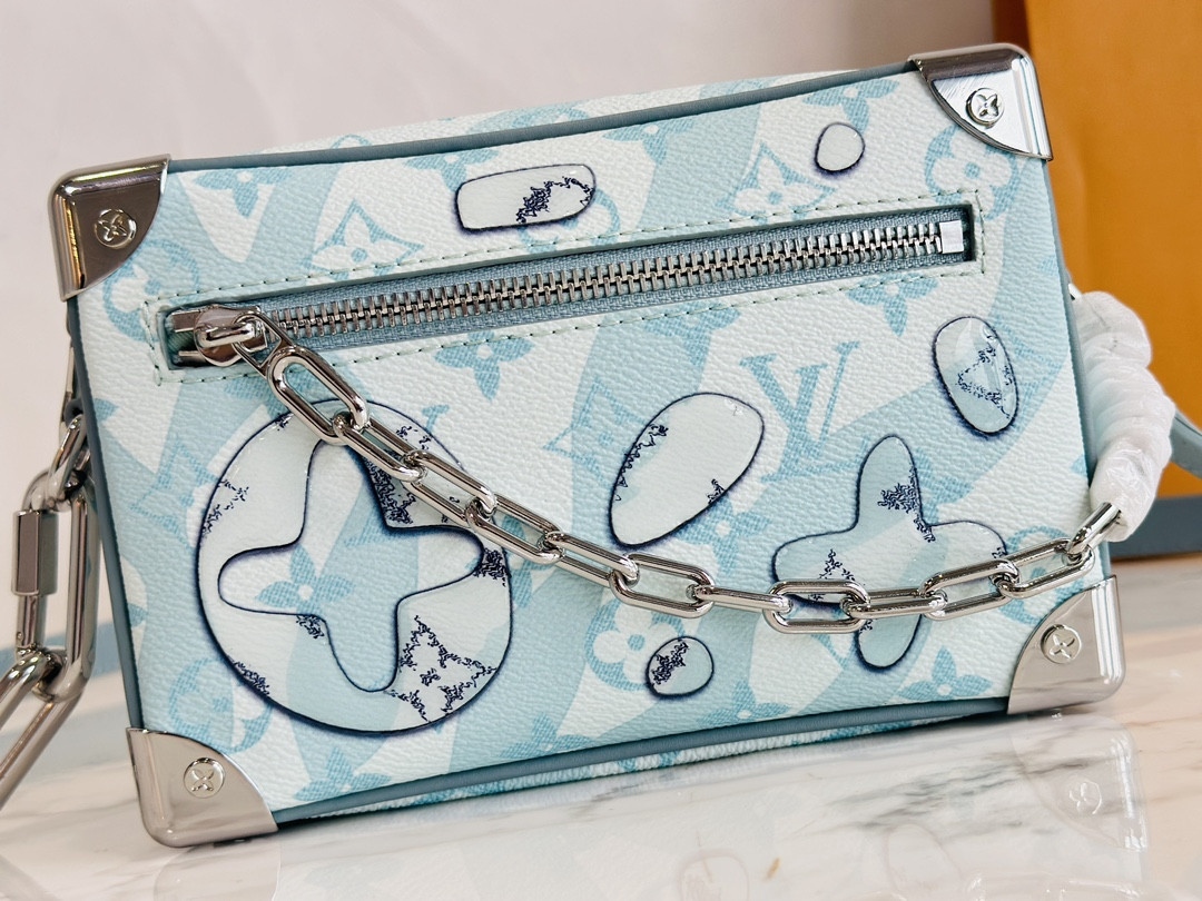 Lv Soft Trunk