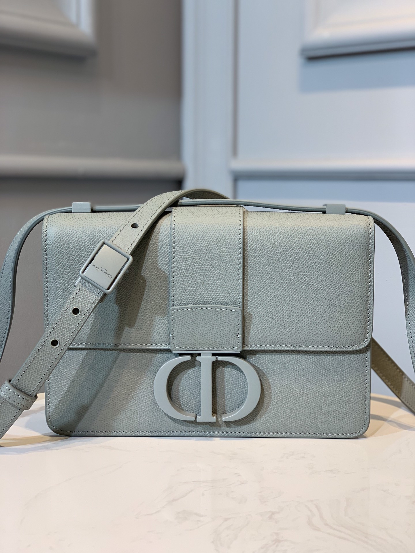 30 Montaigne Bag