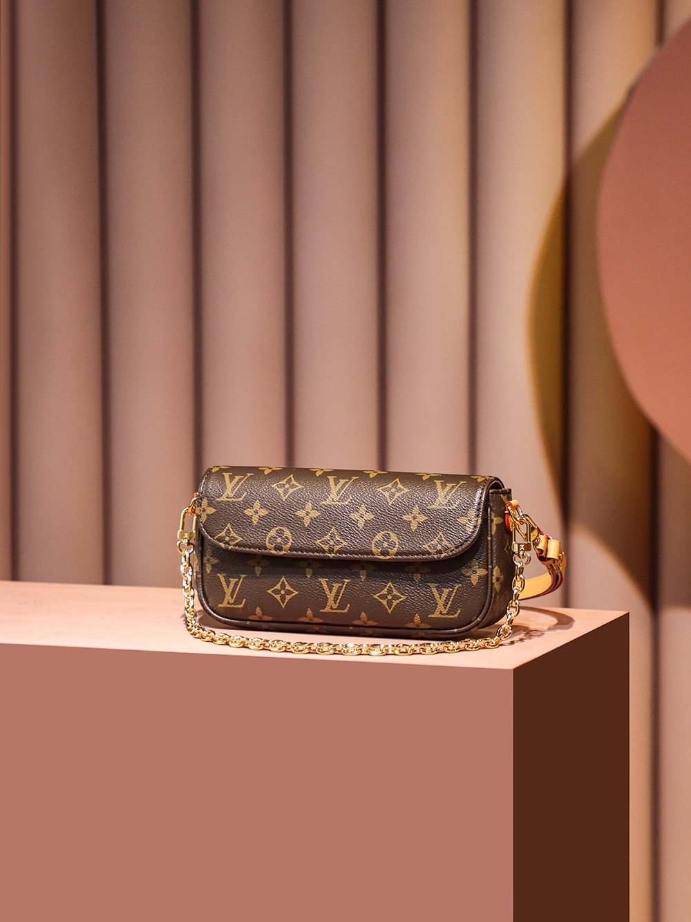 Louis Vuitton Ivy Bag