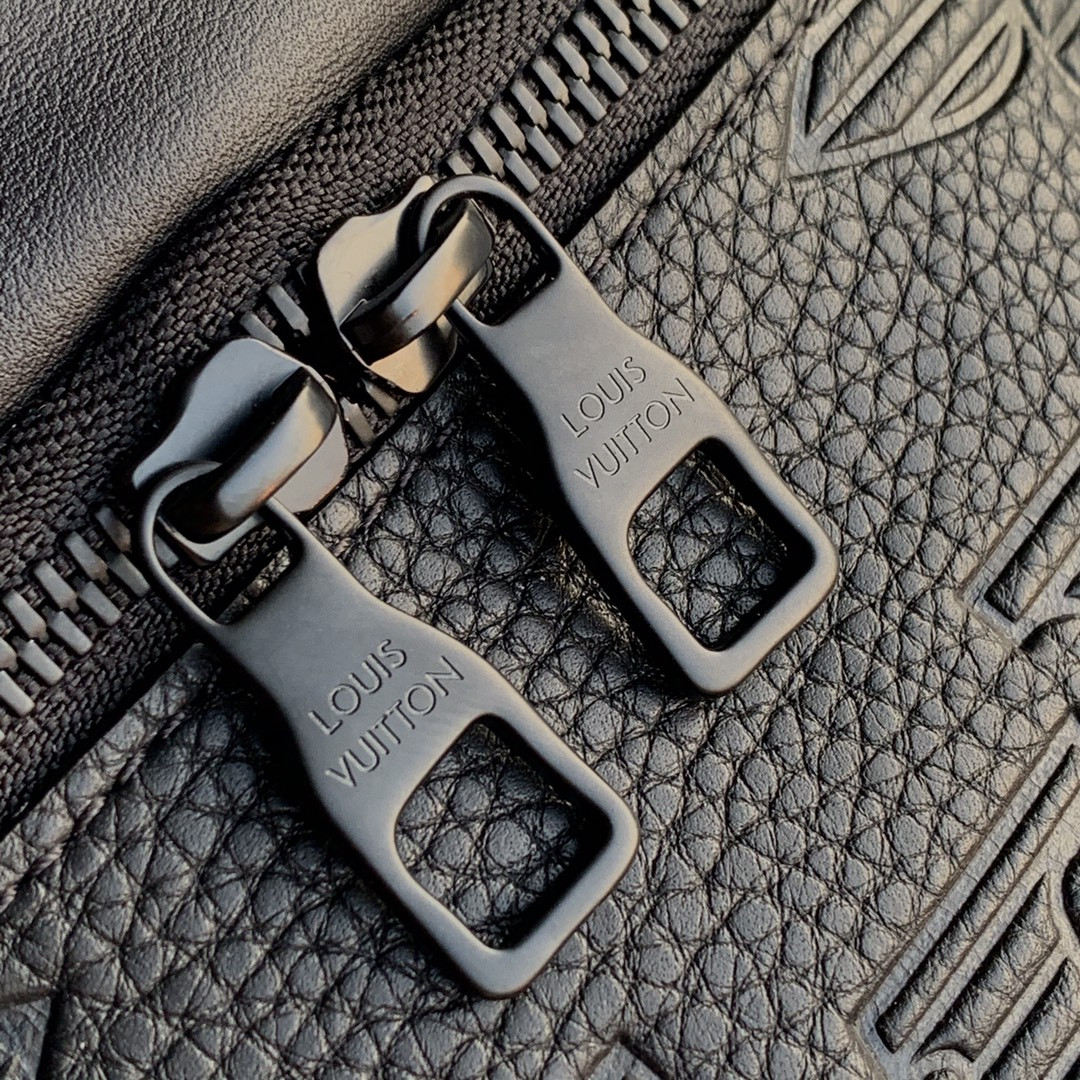 Louis Vuitton Discovery Bag